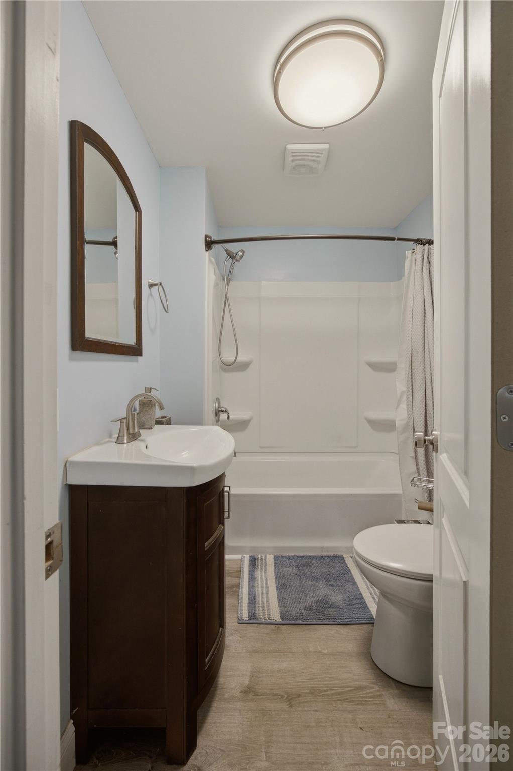 43 N Highland Avenue — Granite Falls