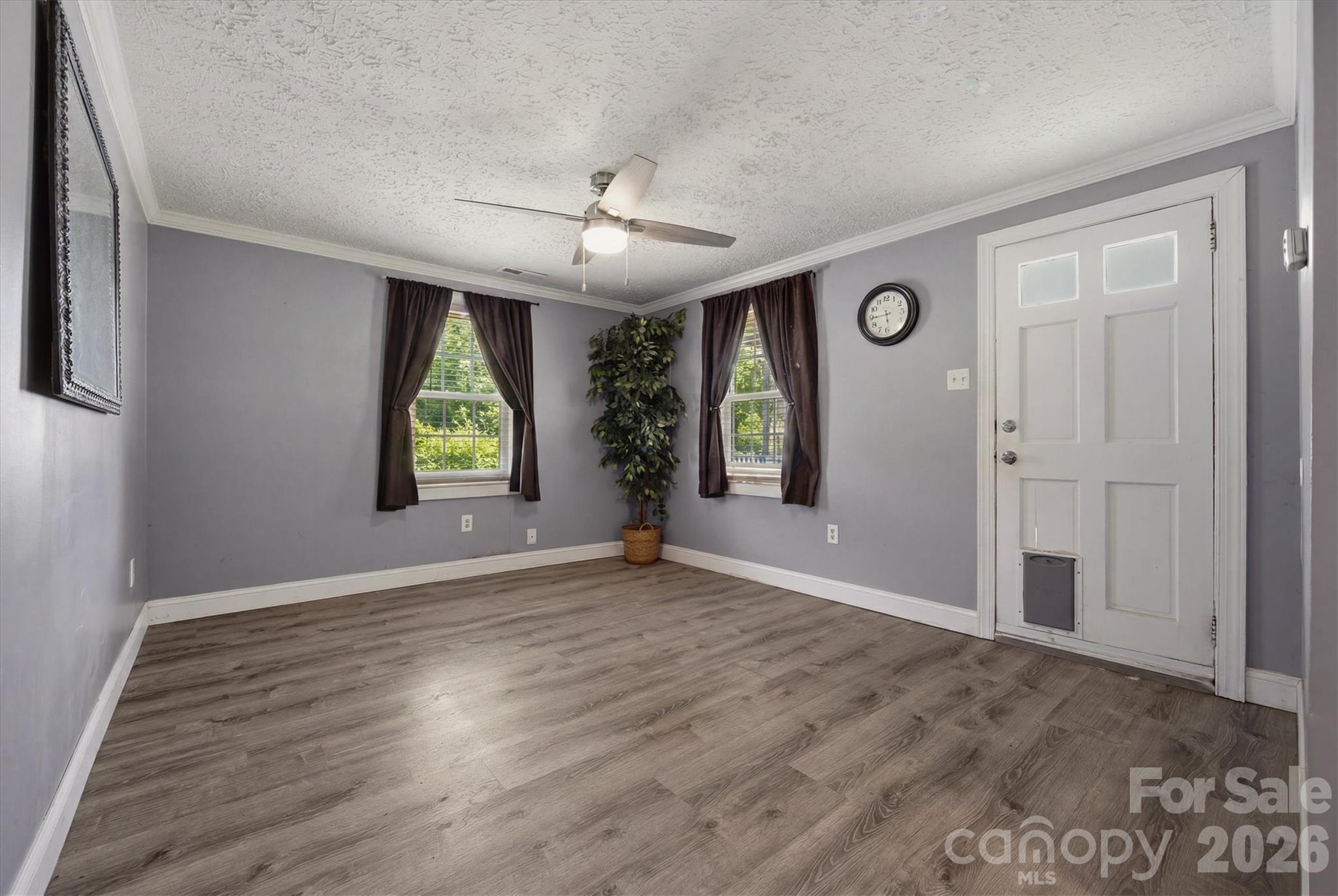 43 N Highland Avenue — Granite Falls