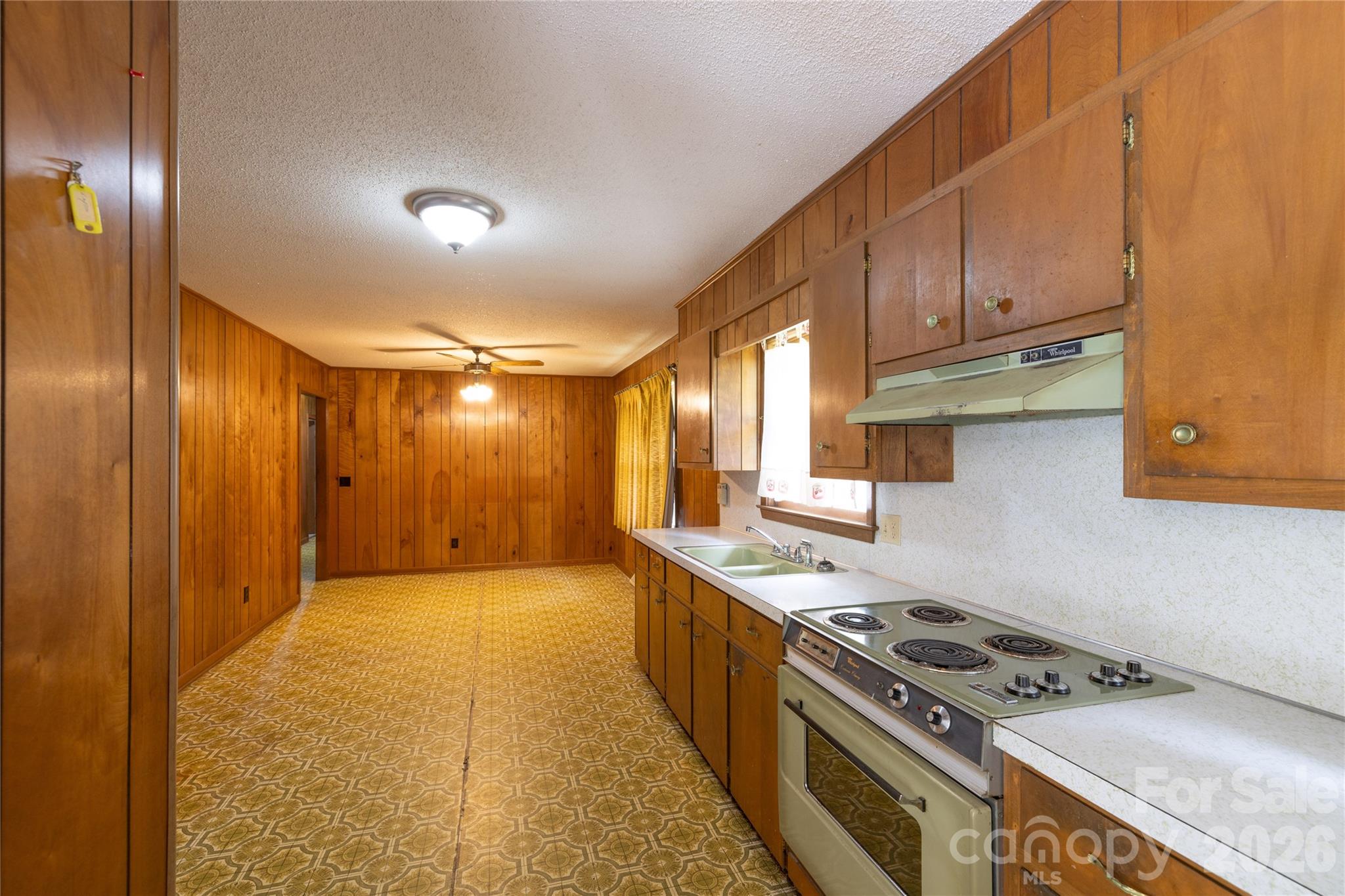 2209 Woodhurst Lane — Albemarle