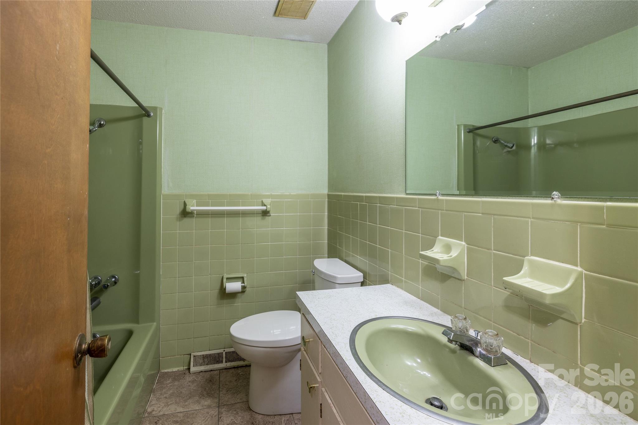 2209 Woodhurst Lane — Albemarle
