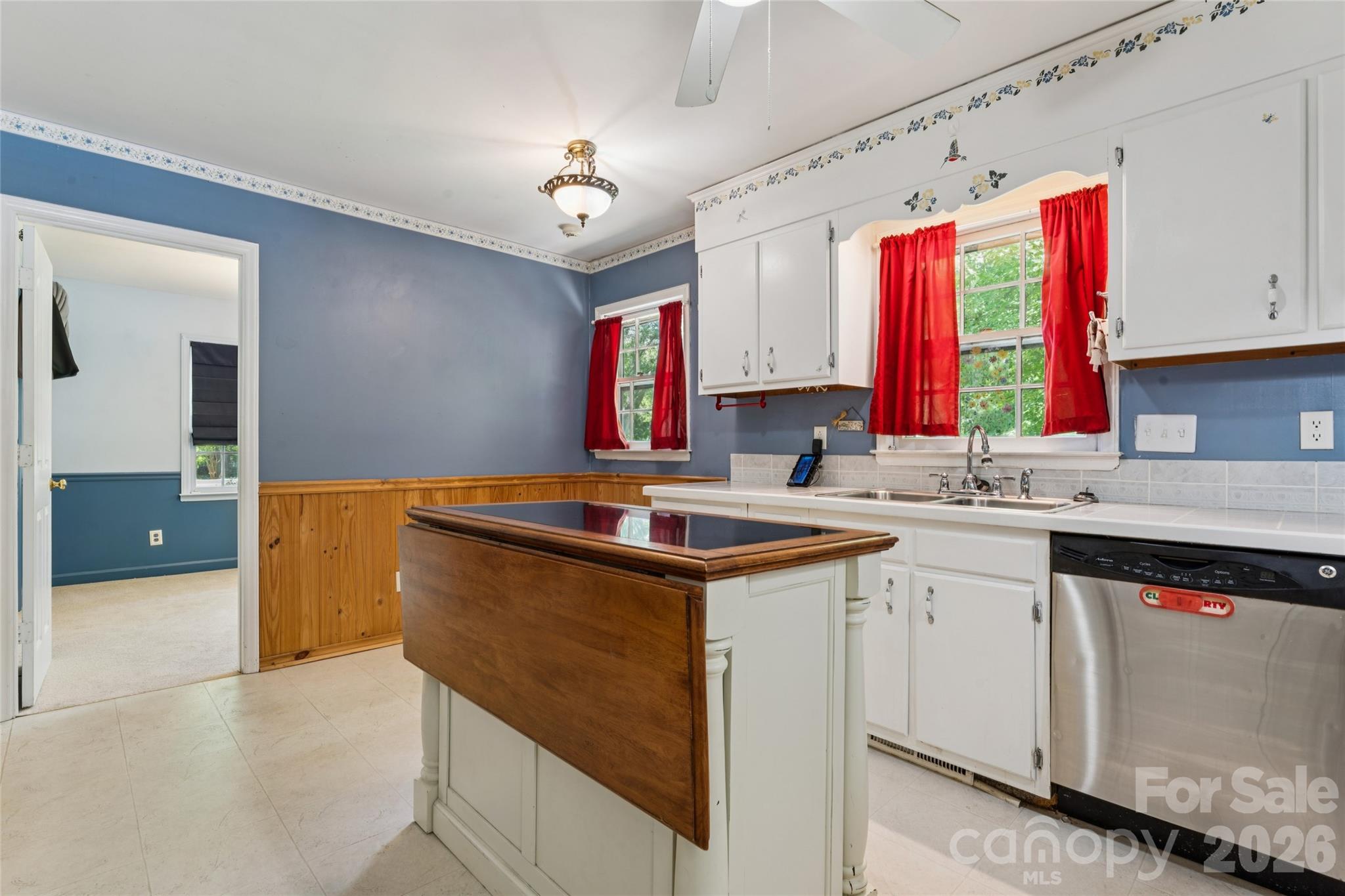10219 Mountain Apple Drive — Mint Hill