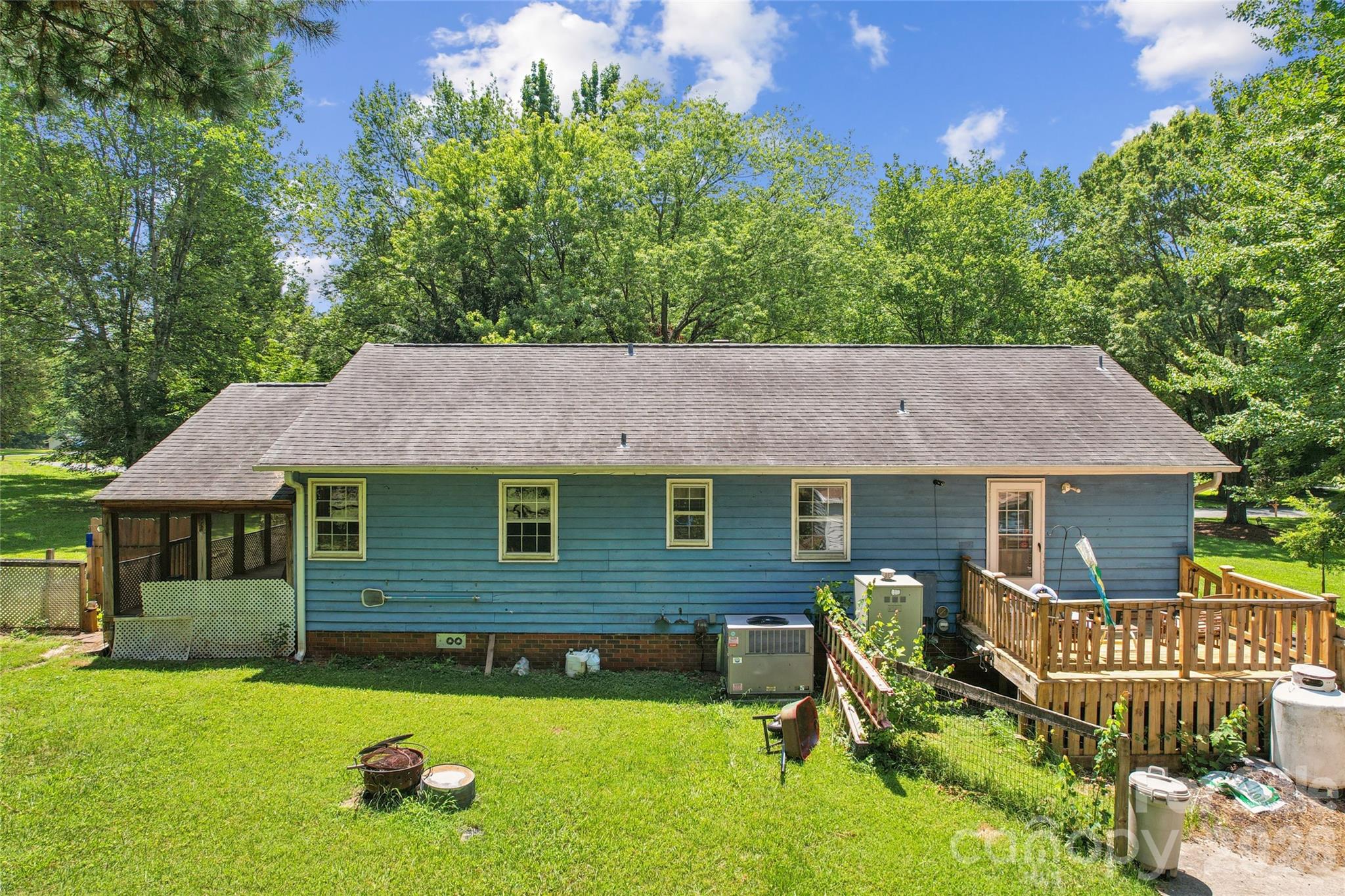 10219 Mountain Apple Drive — Mint Hill
