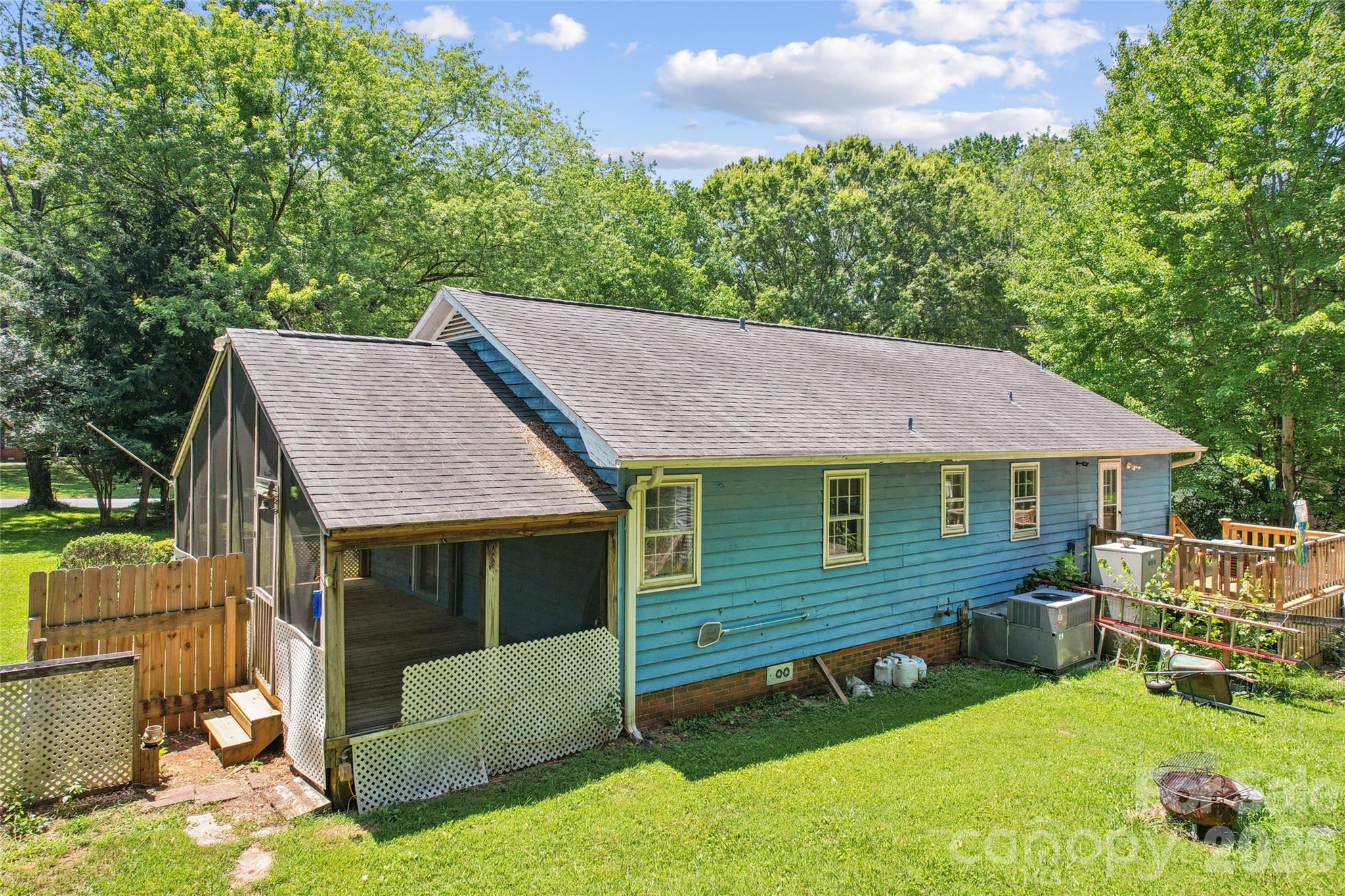 10219 Mountain Apple Drive — Mint Hill