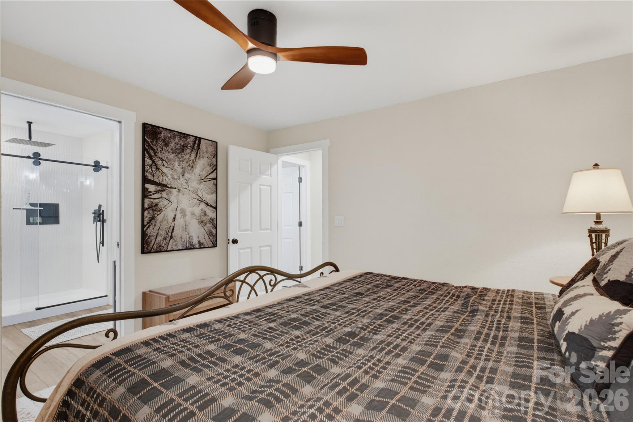 325 Hedgewood Drive — Tuckasegee