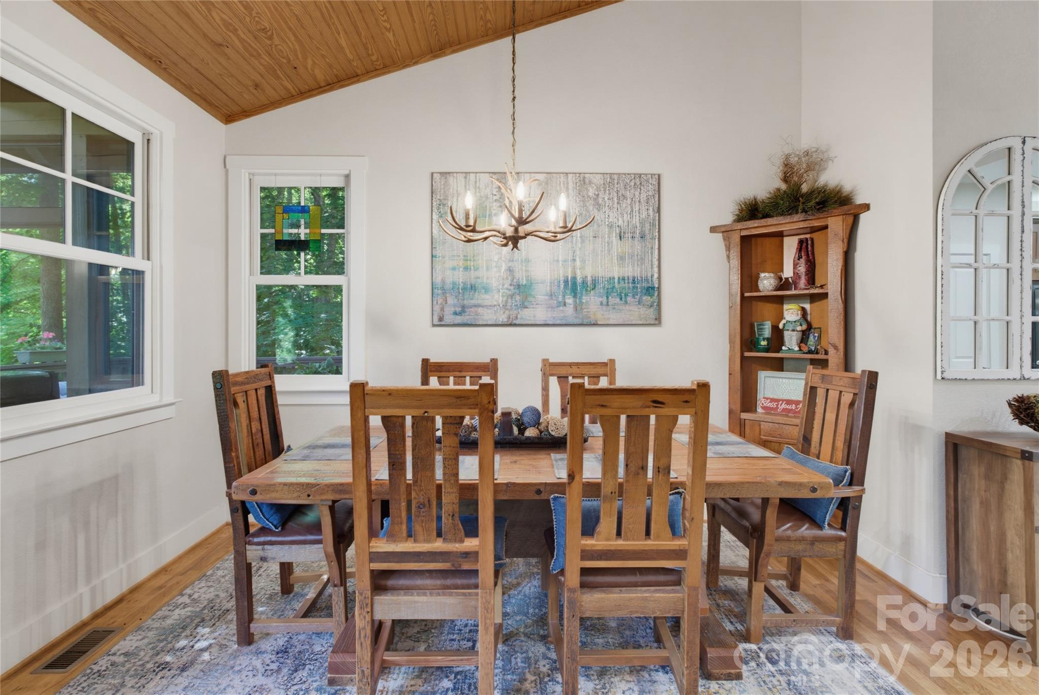325 Hedgewood Drive — Tuckasegee