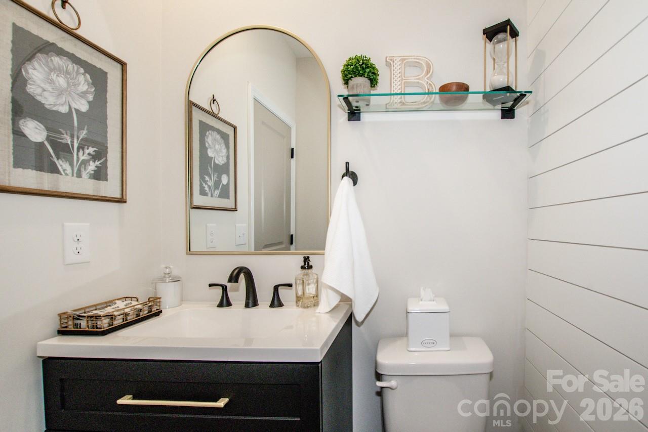 287 Hamptons Cove Road — Troutman