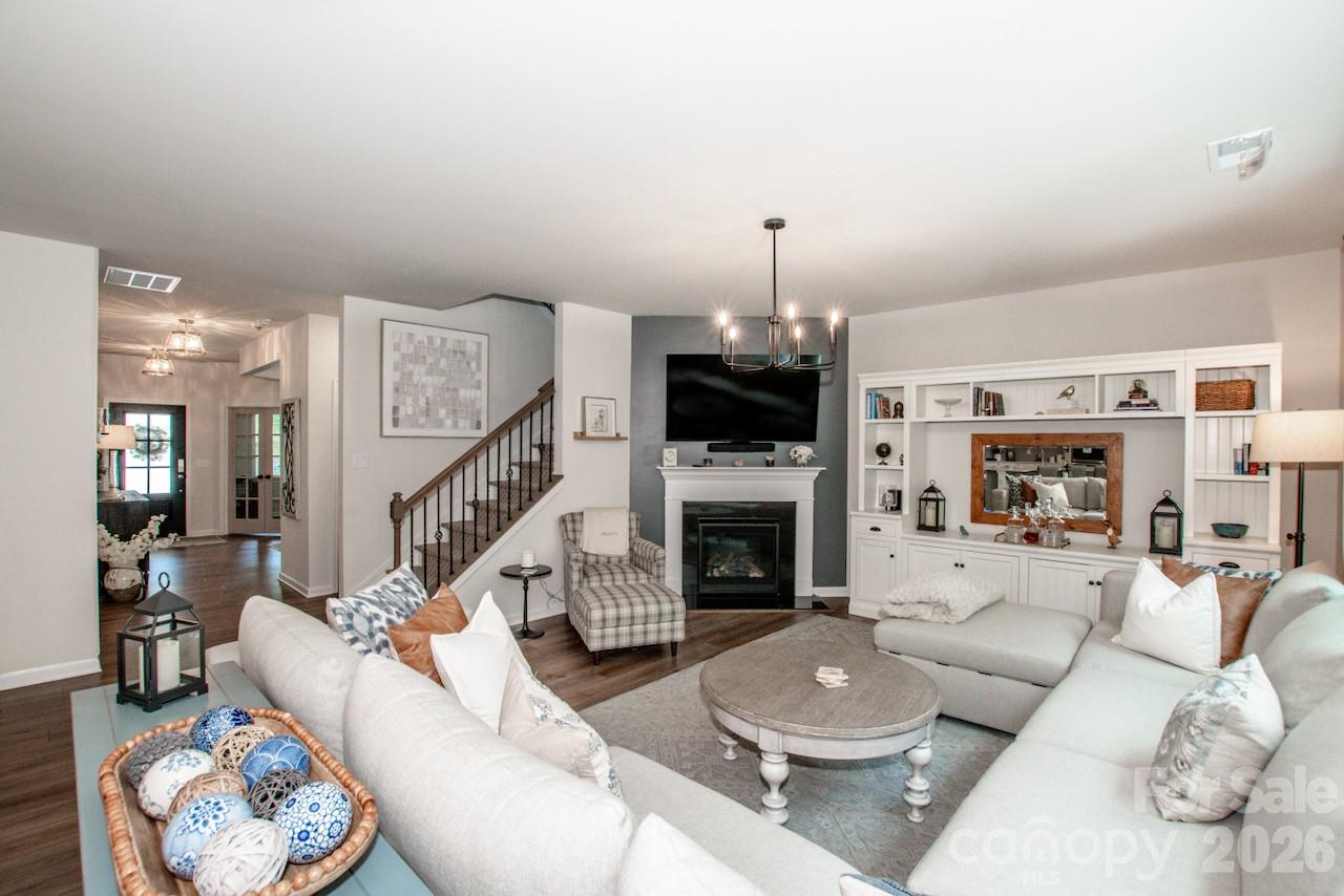 287 Hamptons Cove Road — Troutman