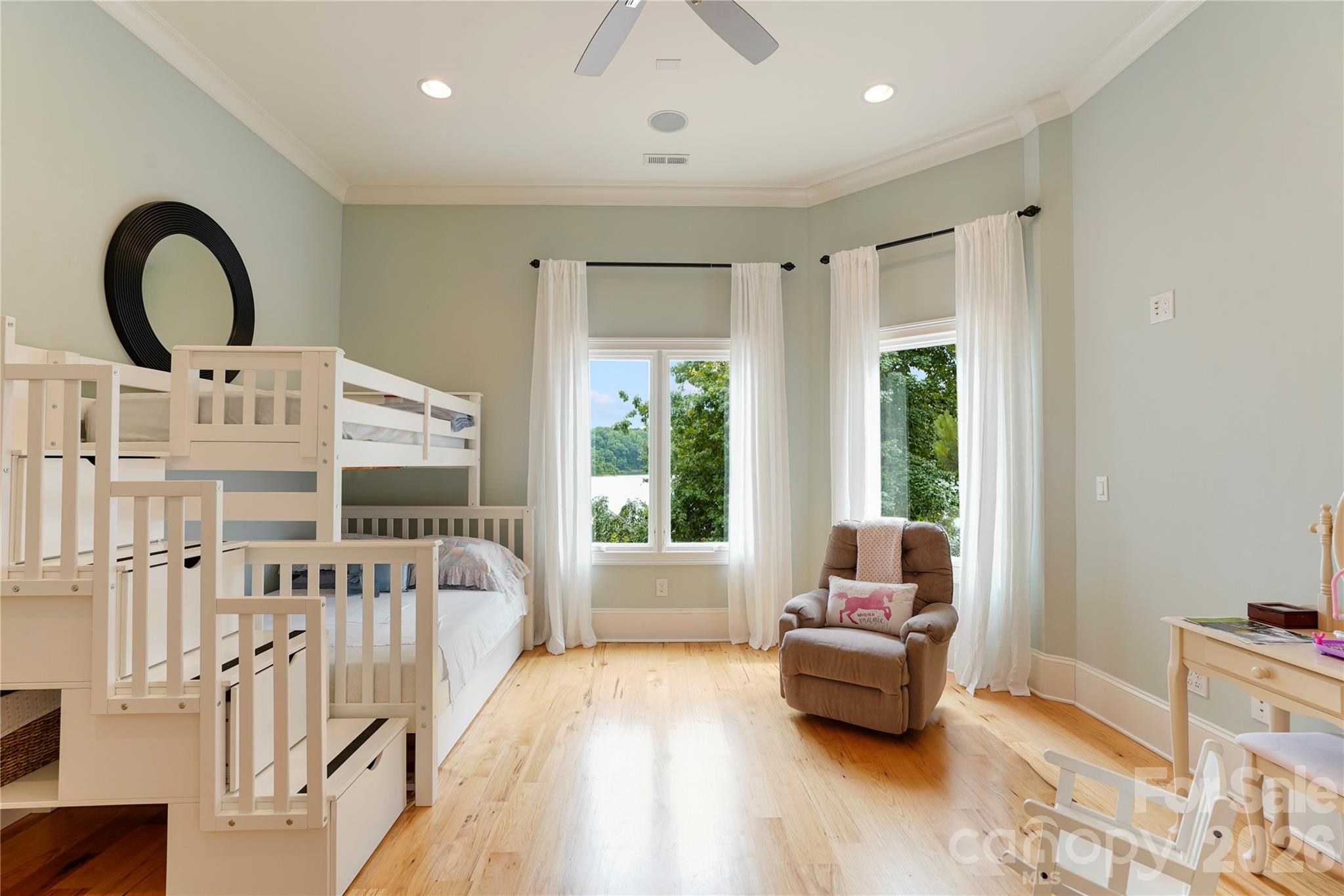 3255 Lake Pointe Drive — Belmont