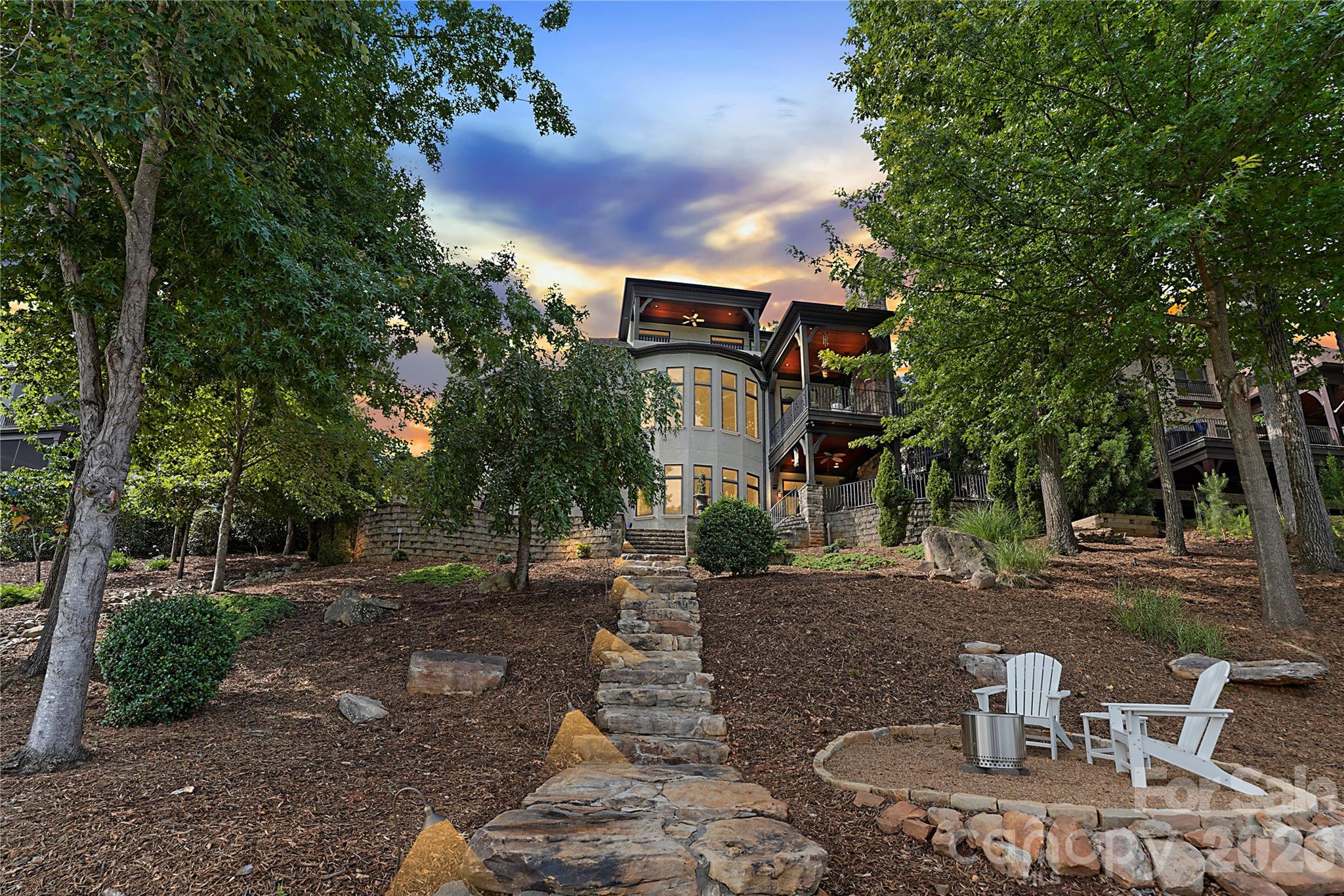 3255 Lake Pointe Drive — Belmont