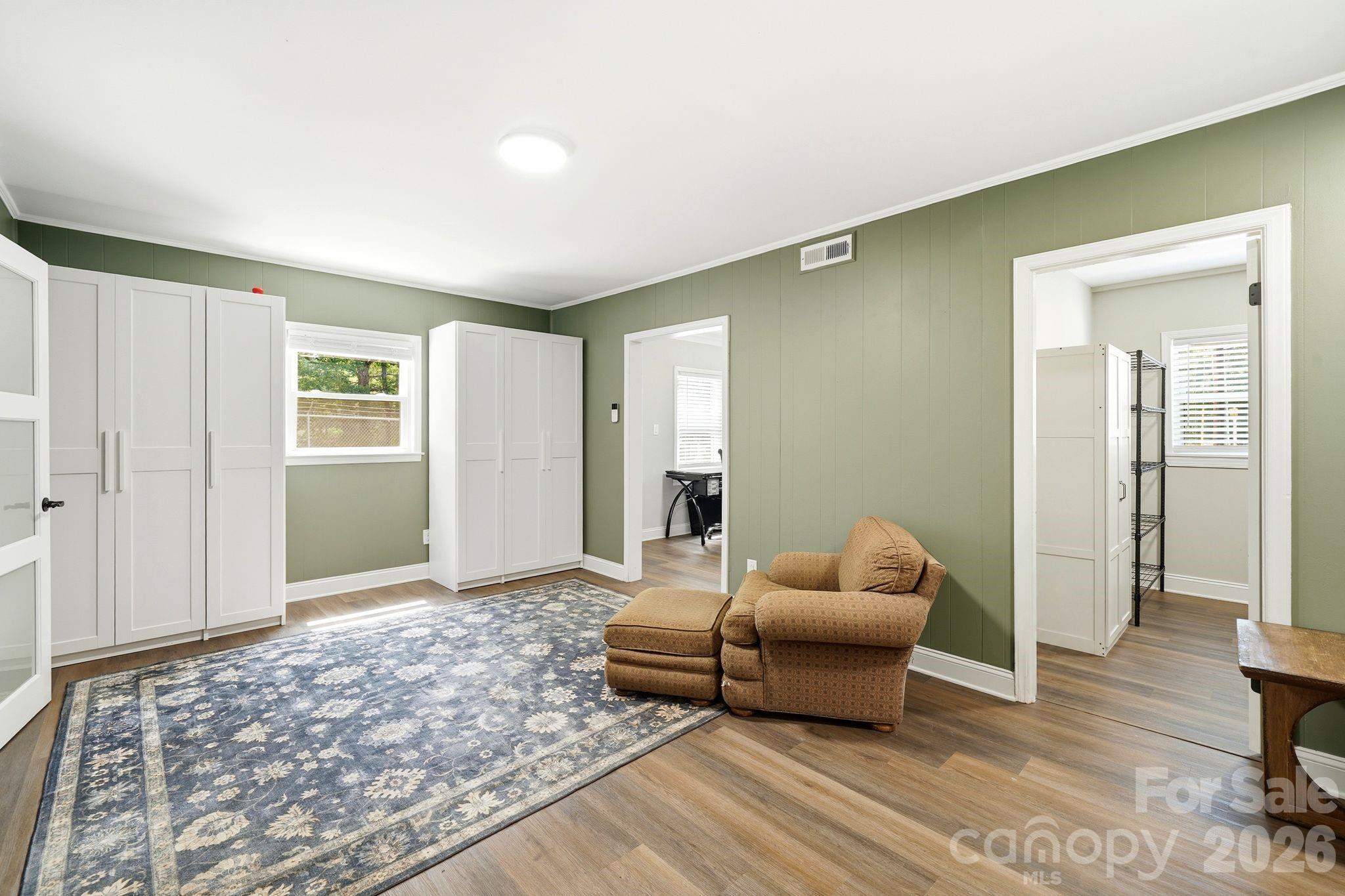 7552 Idlewild Road — Charlotte