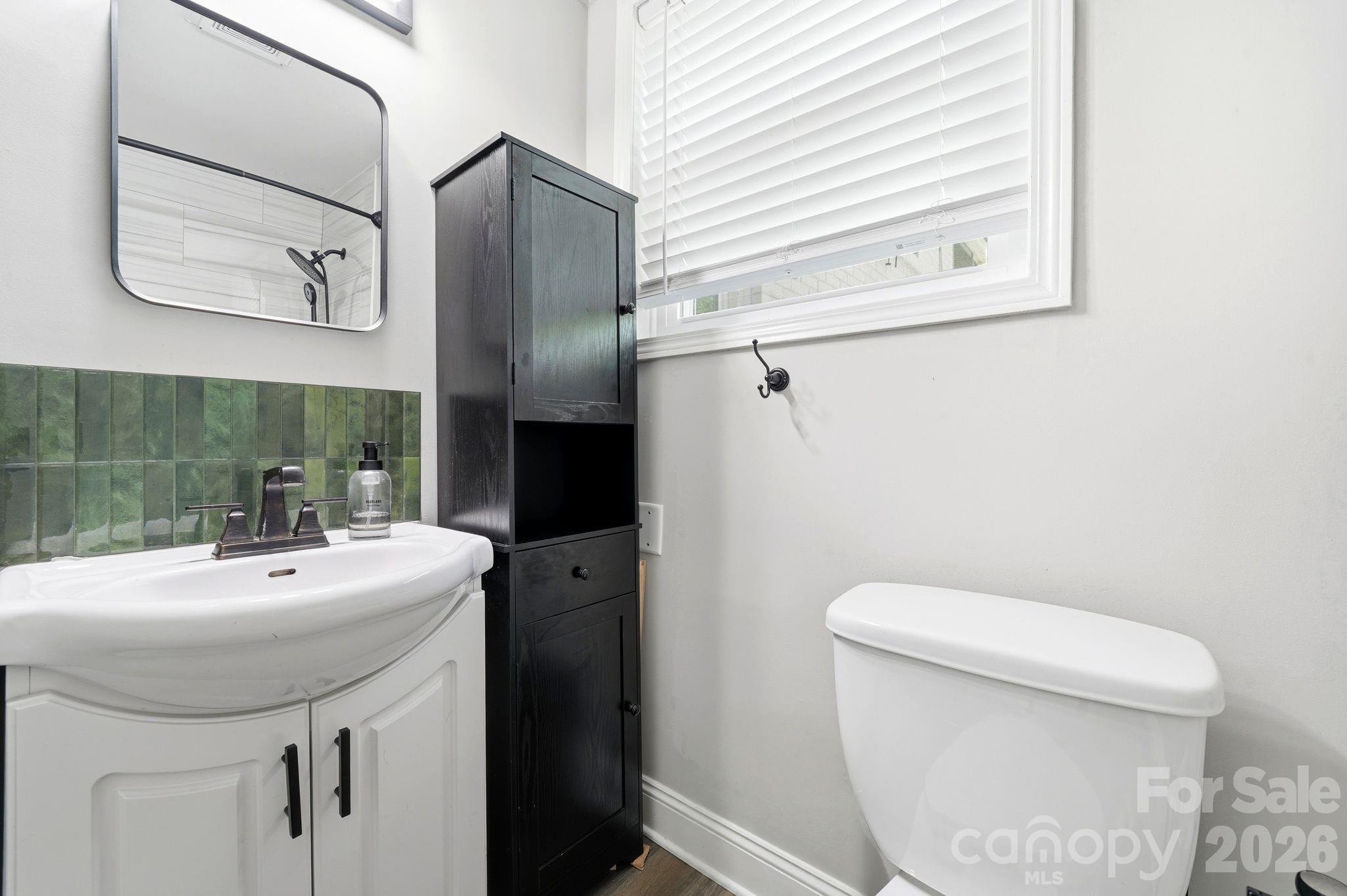 7552 Idlewild Road — Charlotte