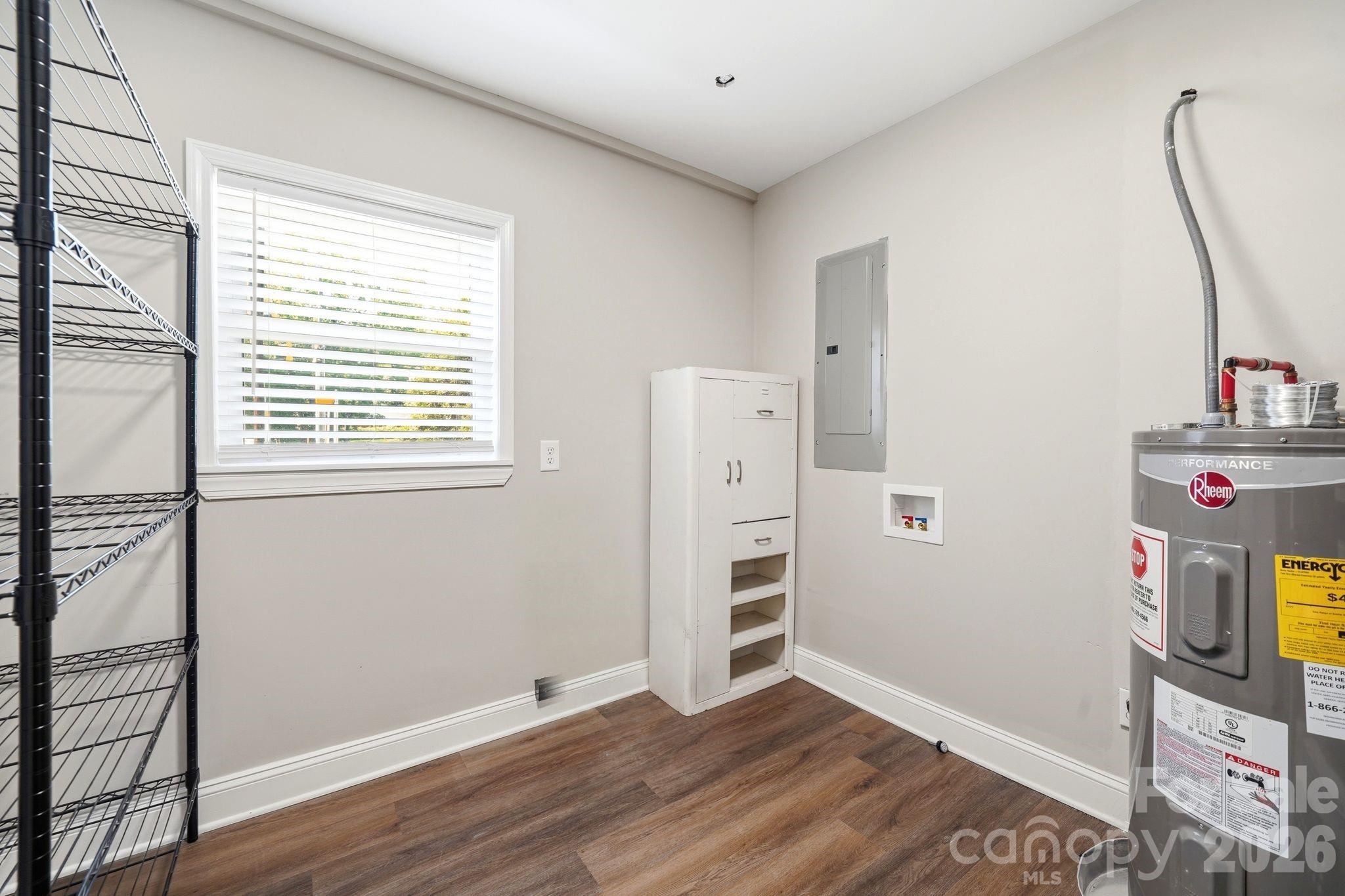 7552 Idlewild Road — Charlotte