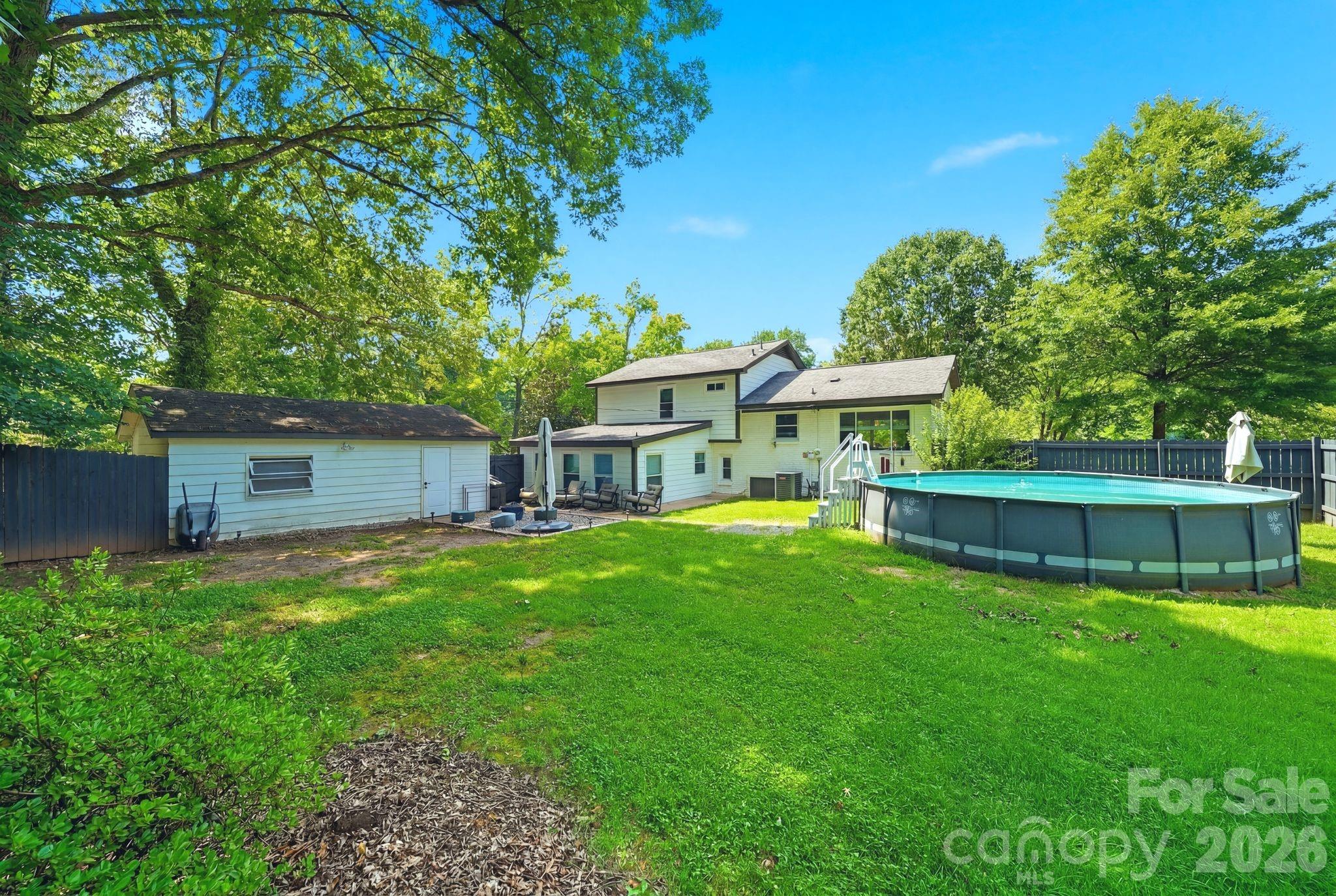 7552 Idlewild Road — Charlotte