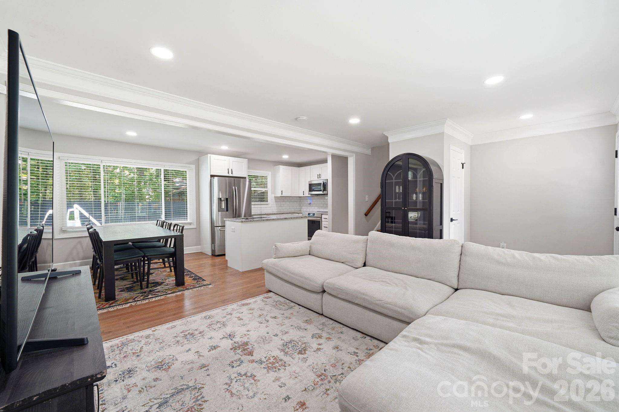 7552 Idlewild Road — Charlotte