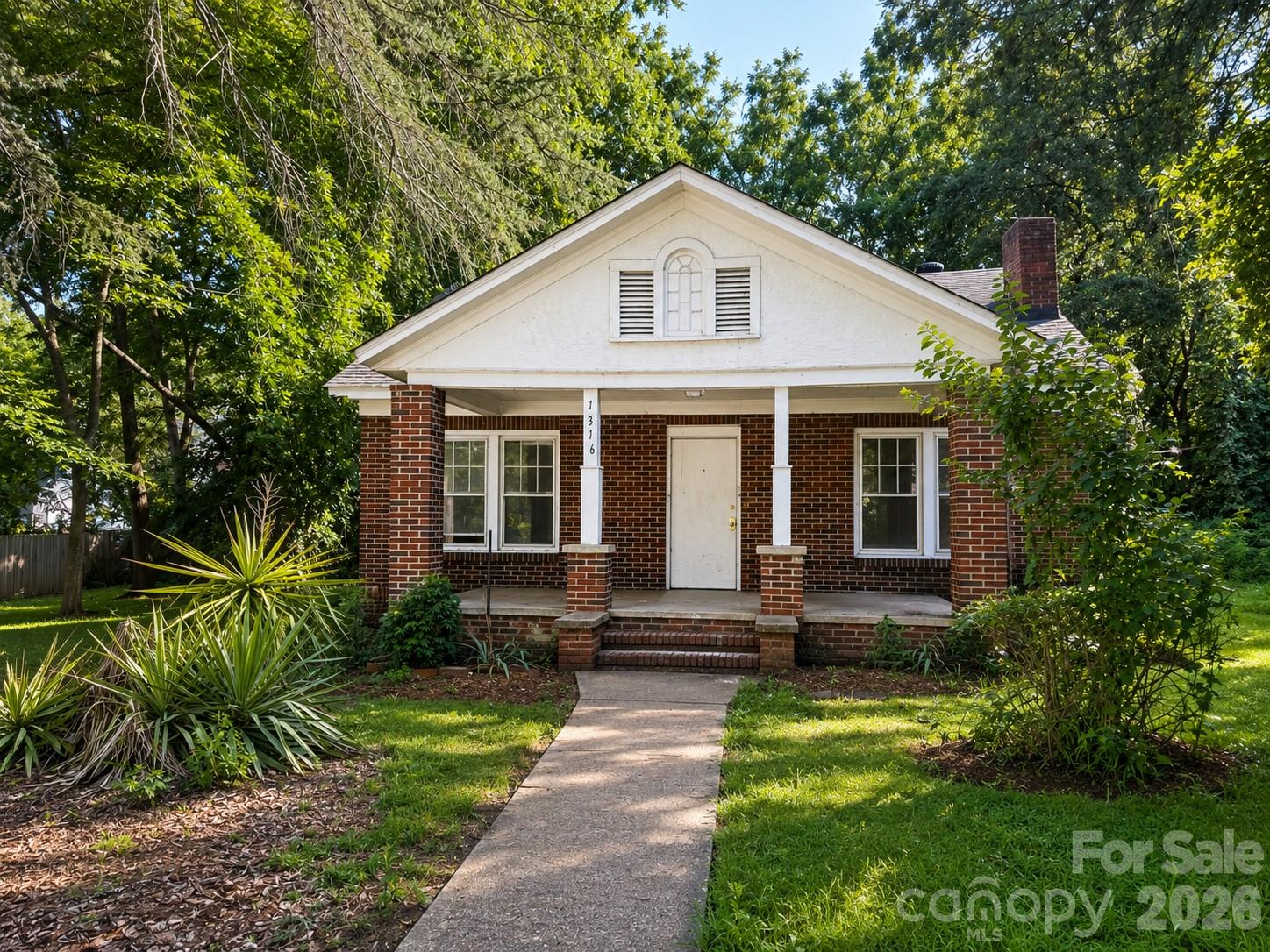 1316 E 35th Street E — Charlotte