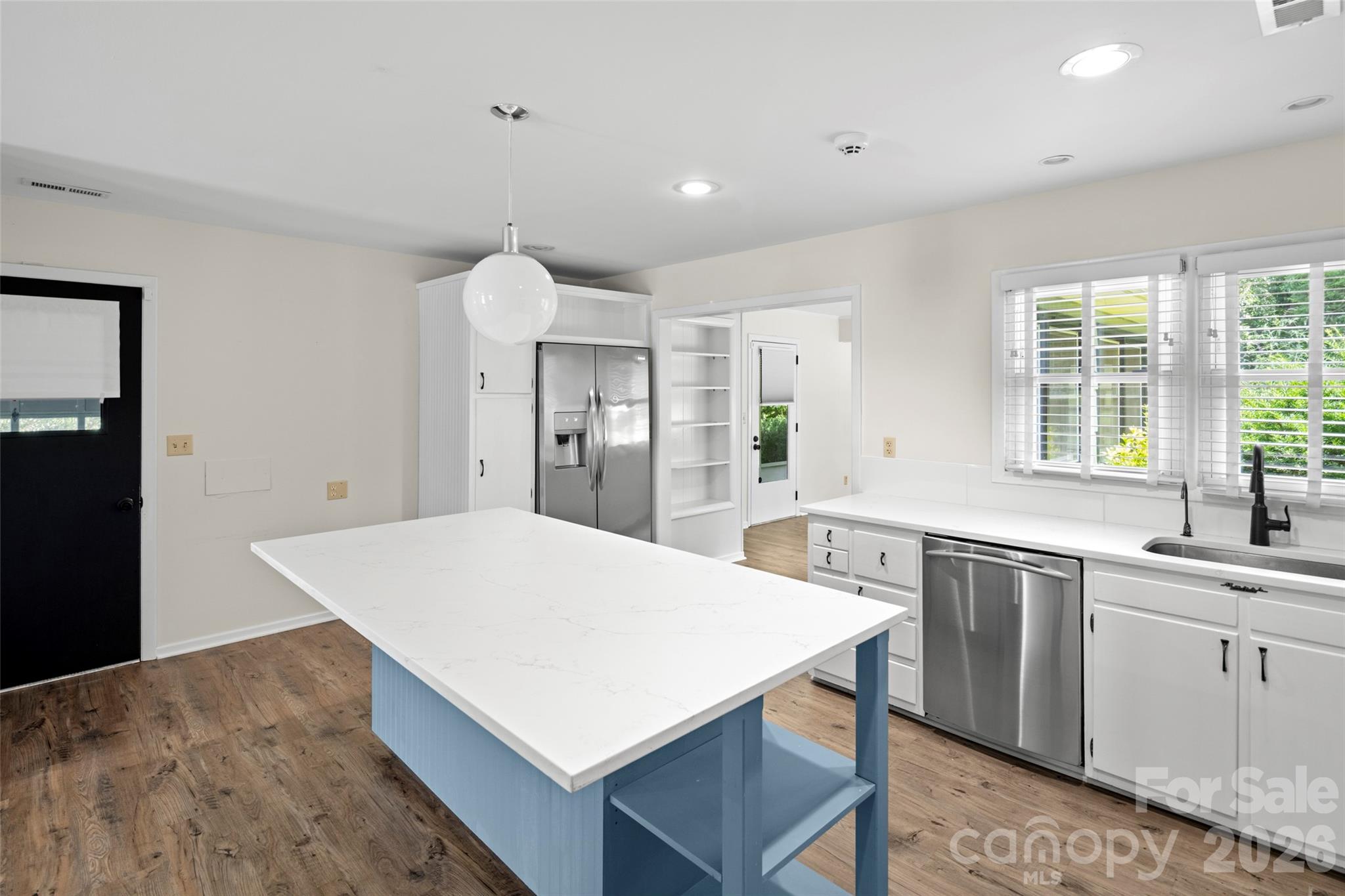 1212 Oakland Street — Hendersonville