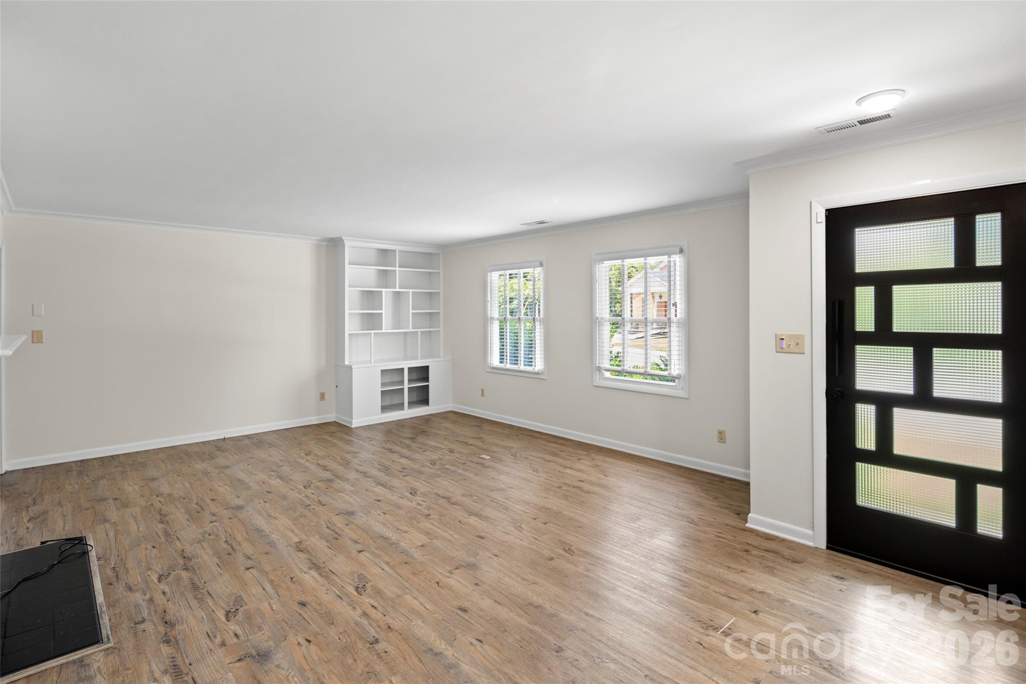 1212 Oakland Street — Hendersonville