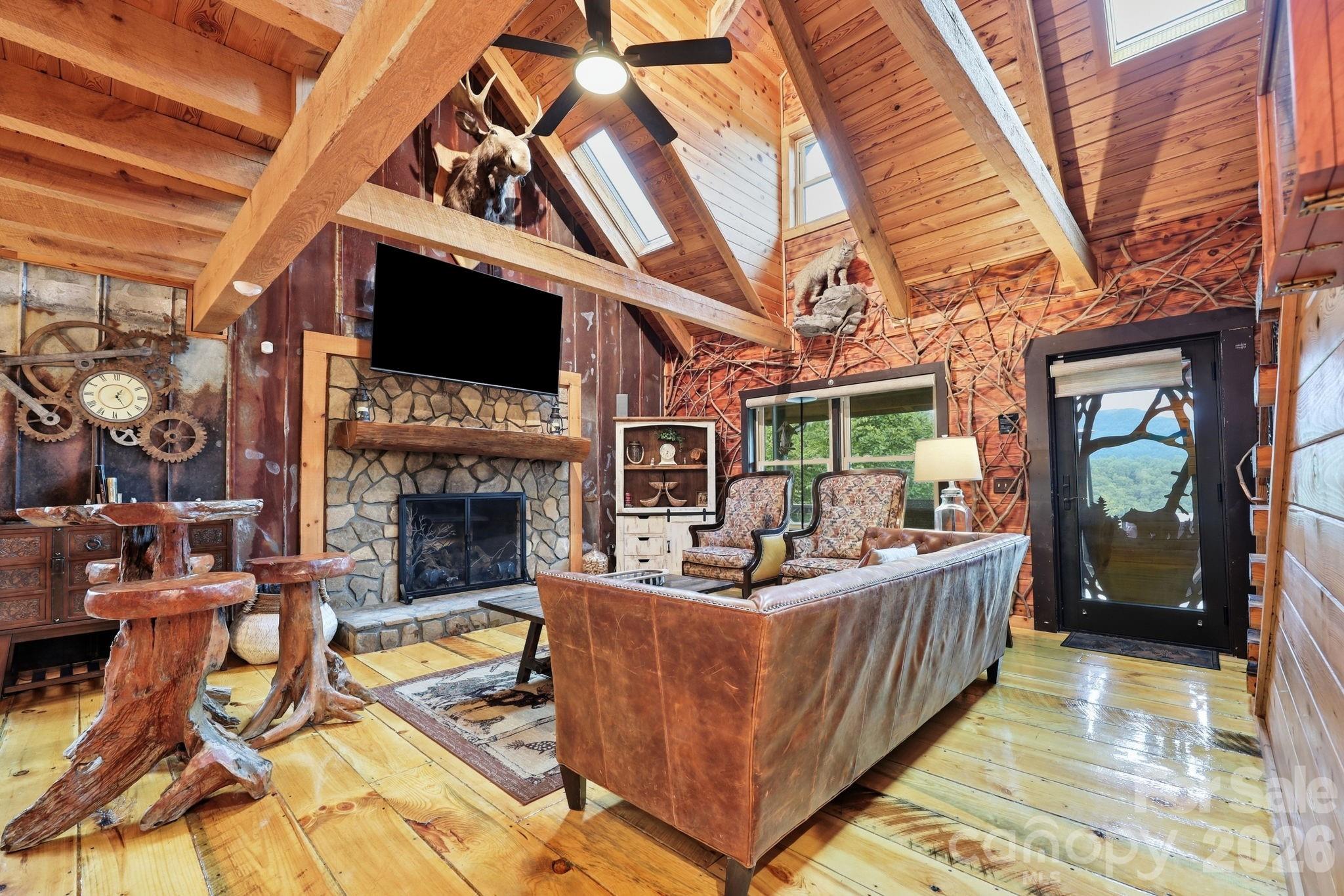 206 Hamlet Drive — Burnsville