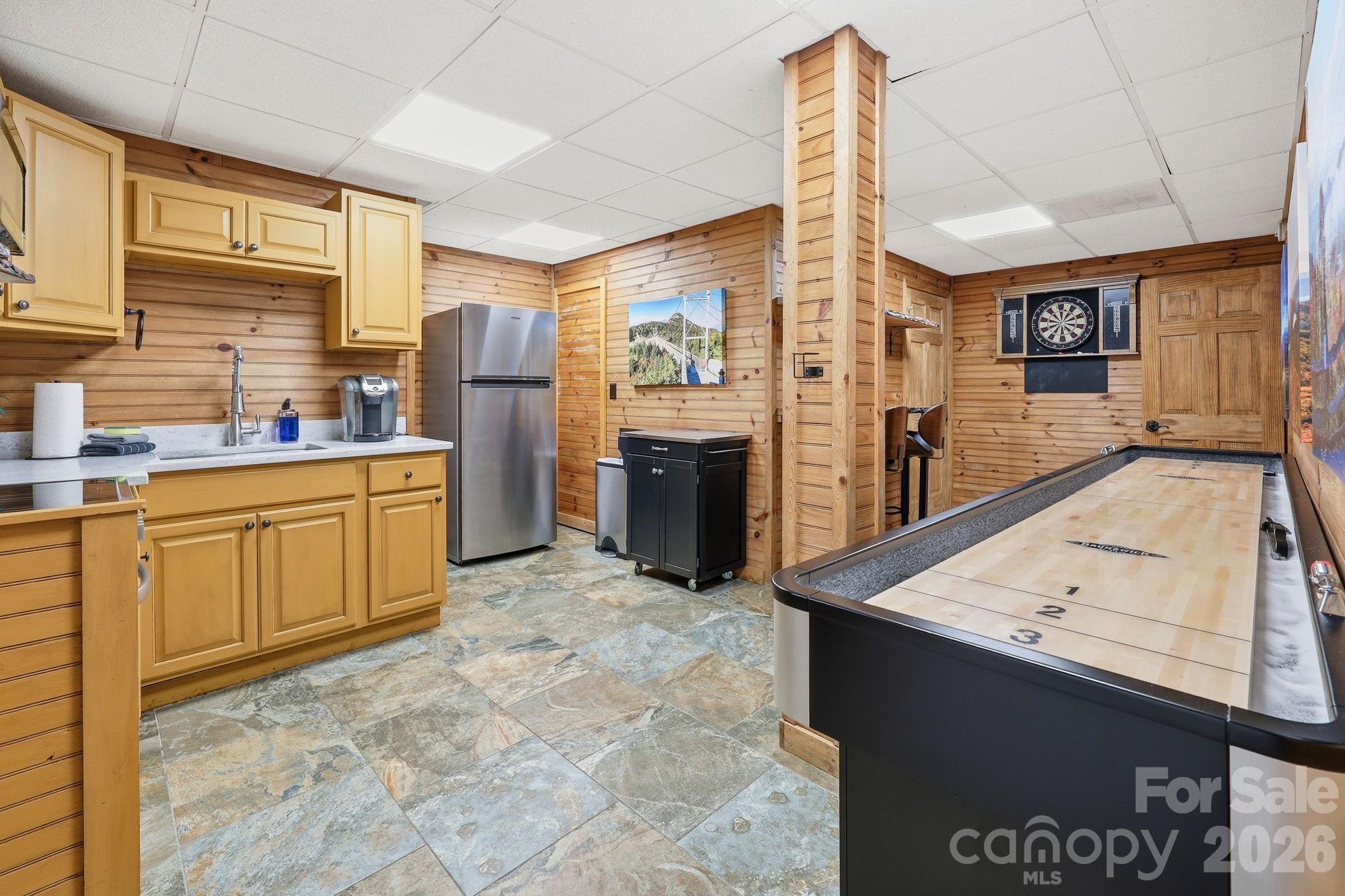 206 Hamlet Drive — Burnsville