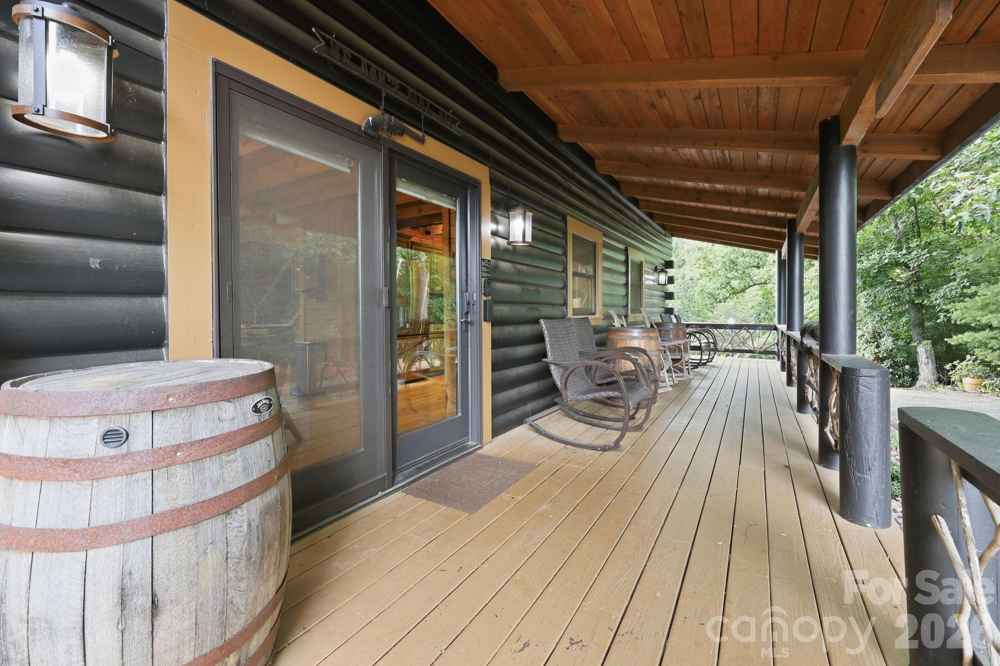 206 Hamlet Drive — Burnsville