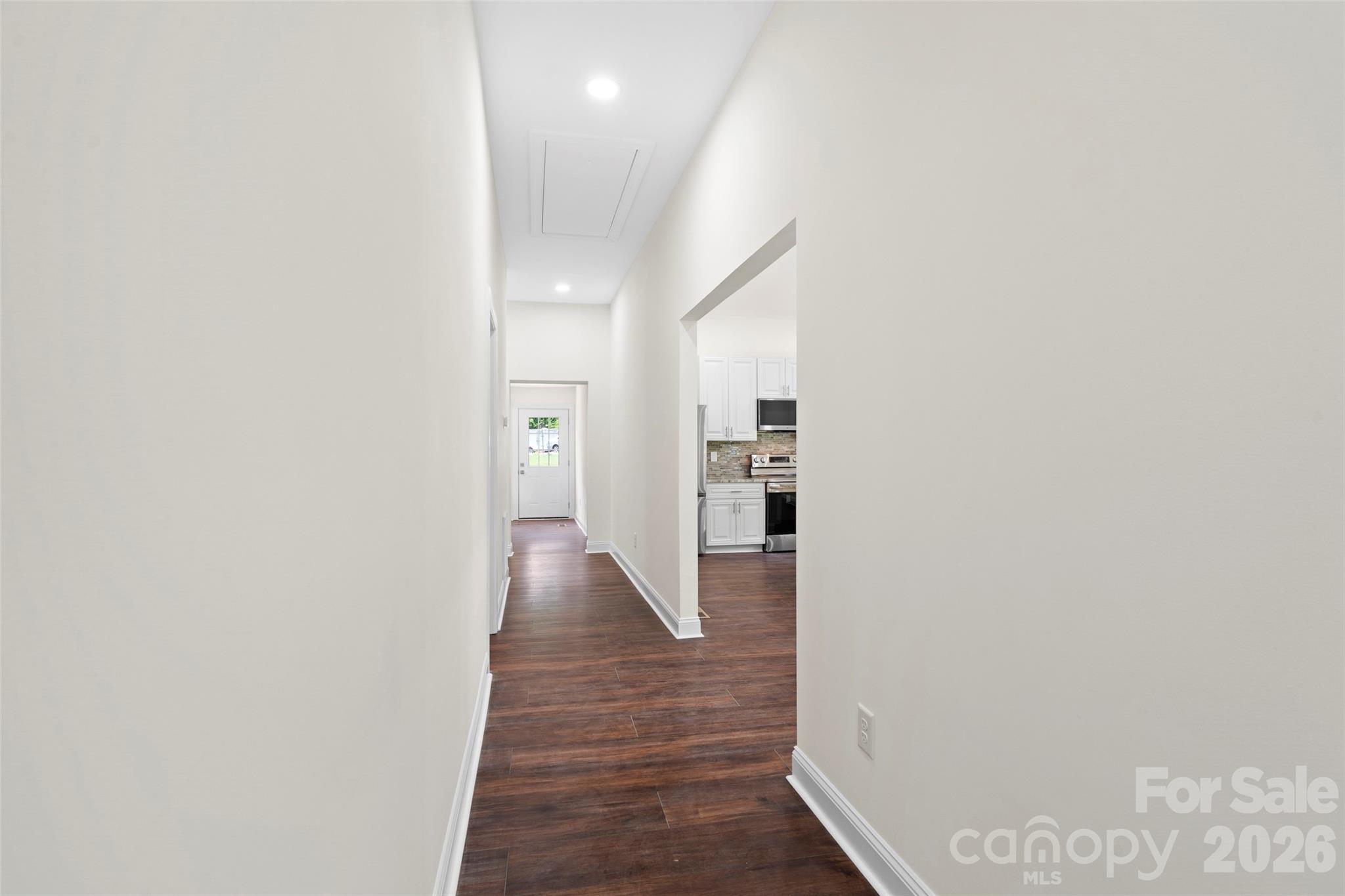 1820 N Hewitt Avenue — Newton