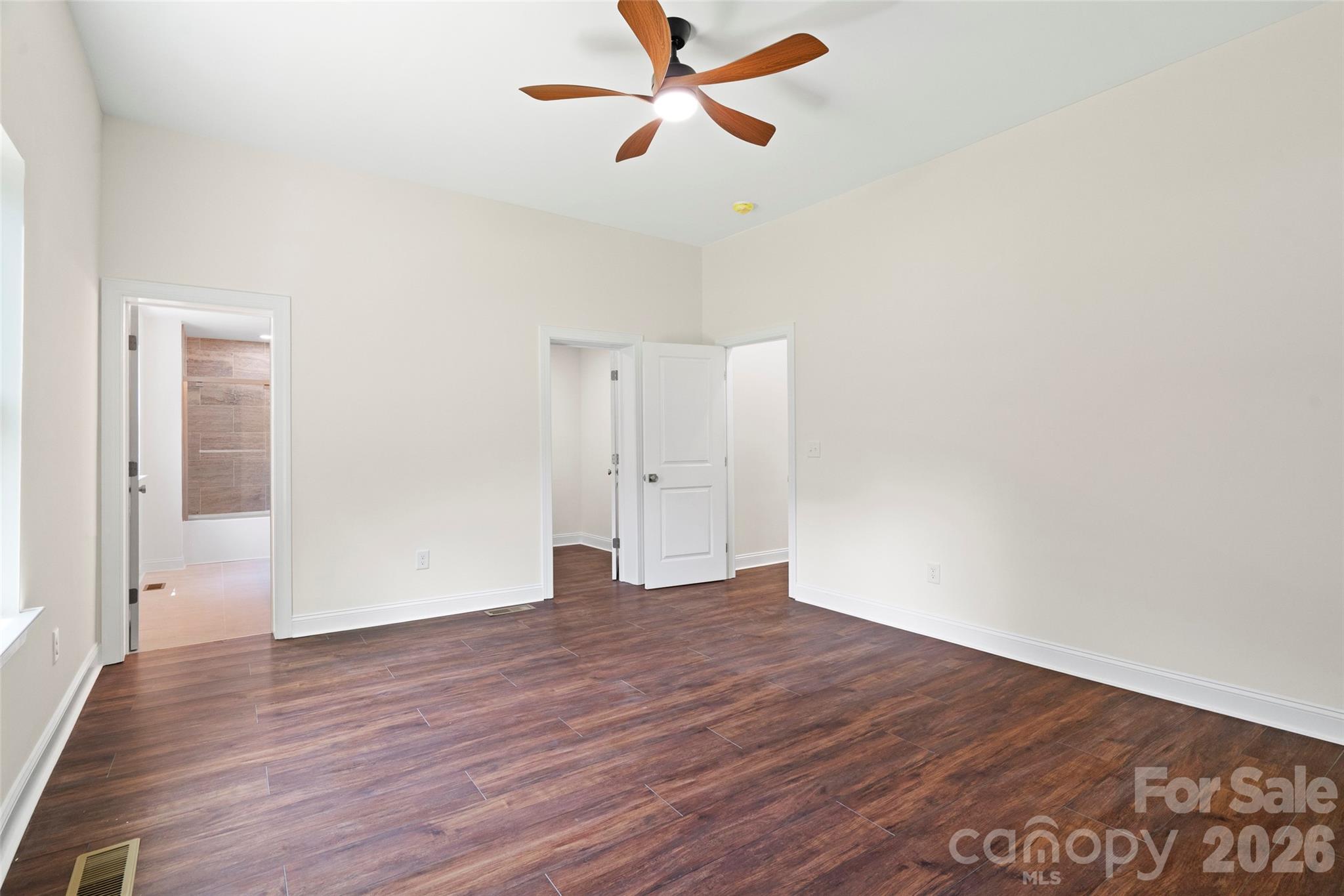1820 N Hewitt Avenue — Newton