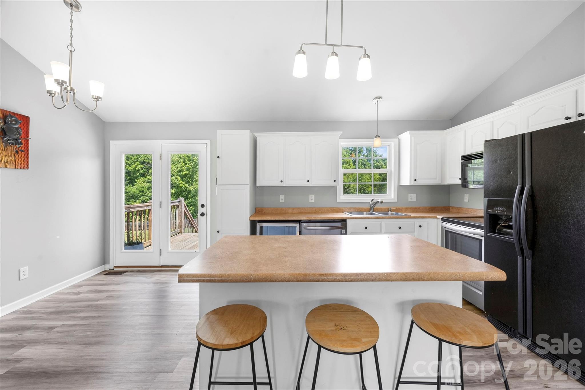 118 Alexandra Drive — Shelby