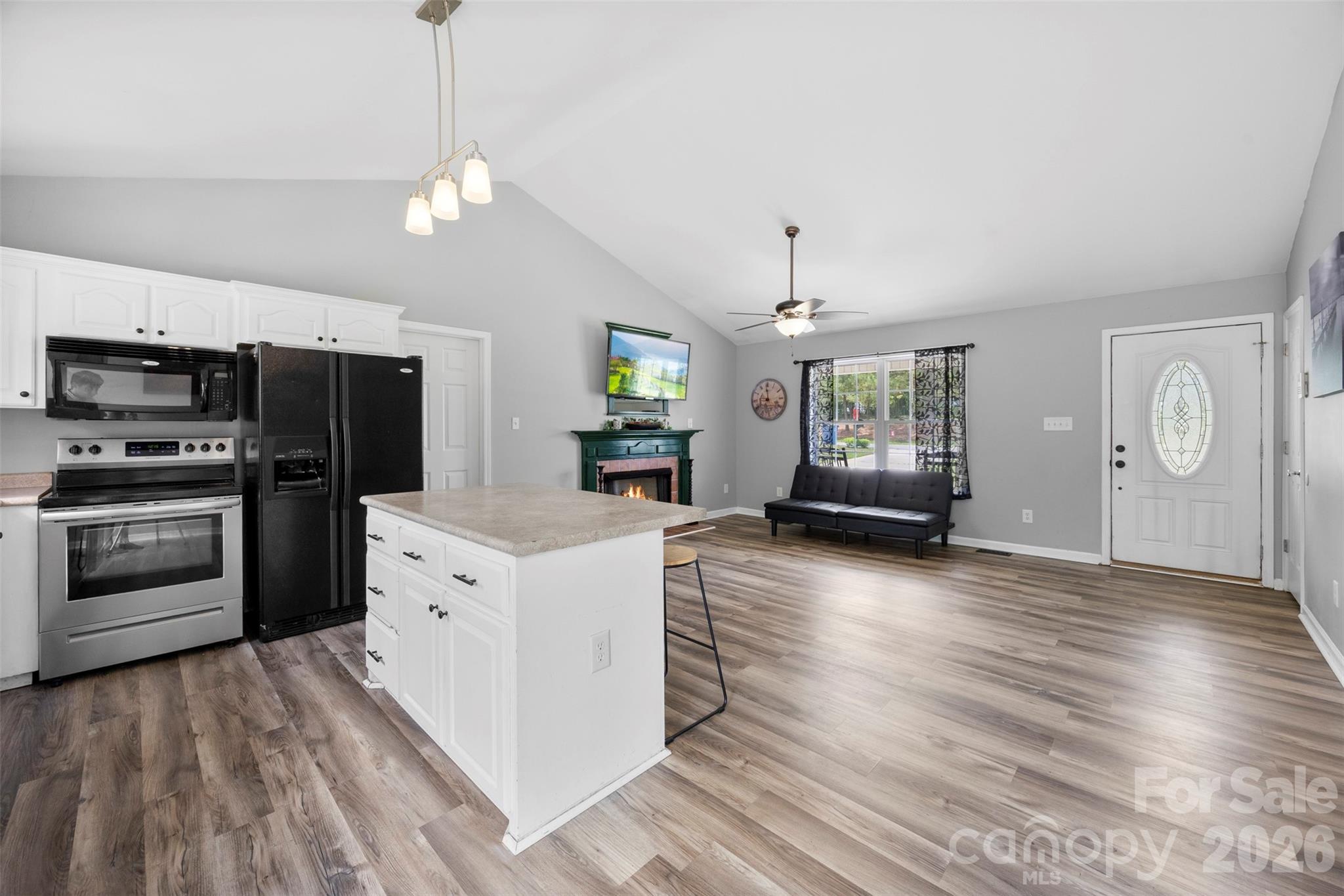 118 Alexandra Drive — Shelby