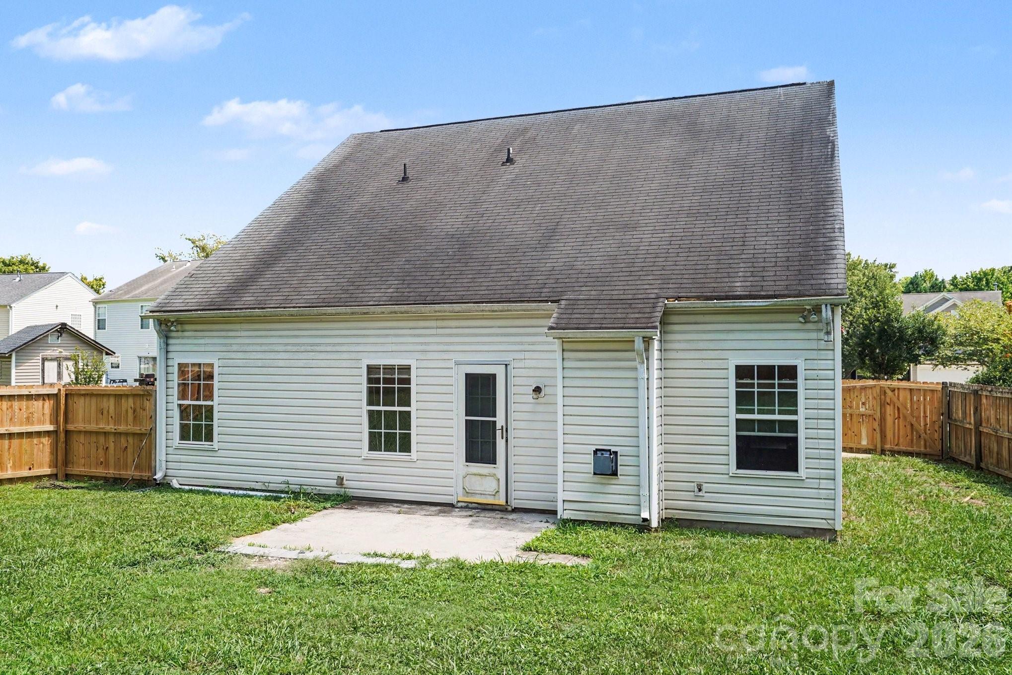 10411 Pickerel Lane — Charlotte