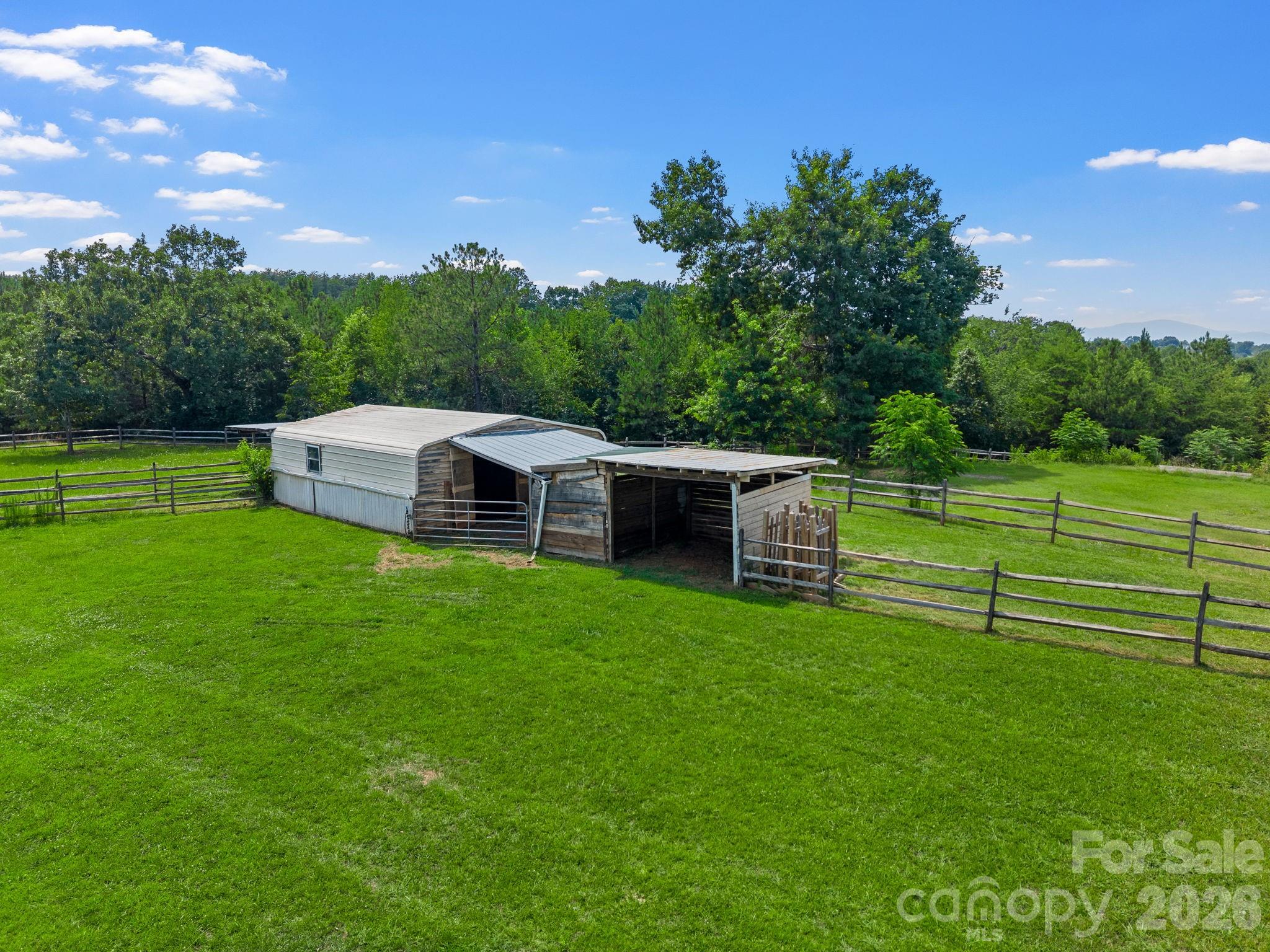 232 Blue Mountain Lane — Tryon