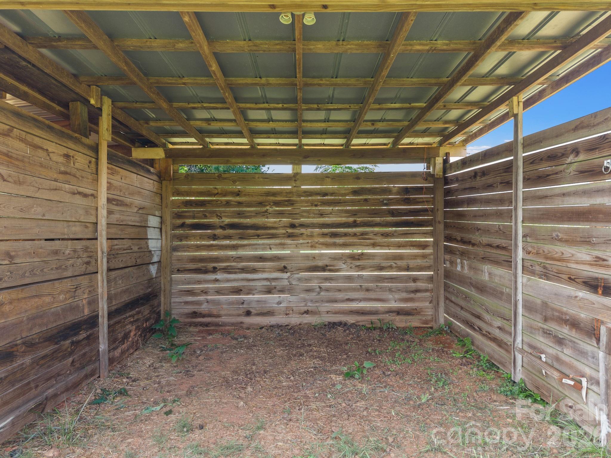 232 Blue Mountain Lane — Tryon