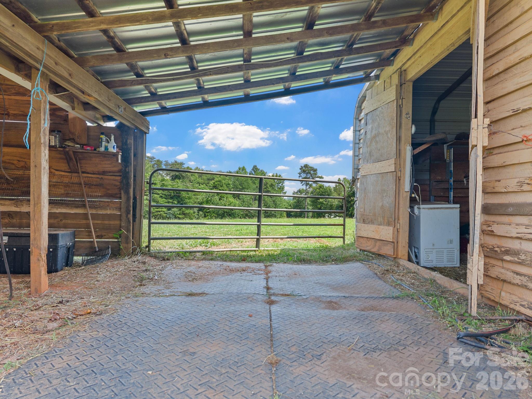 232 Blue Mountain Lane — Tryon
