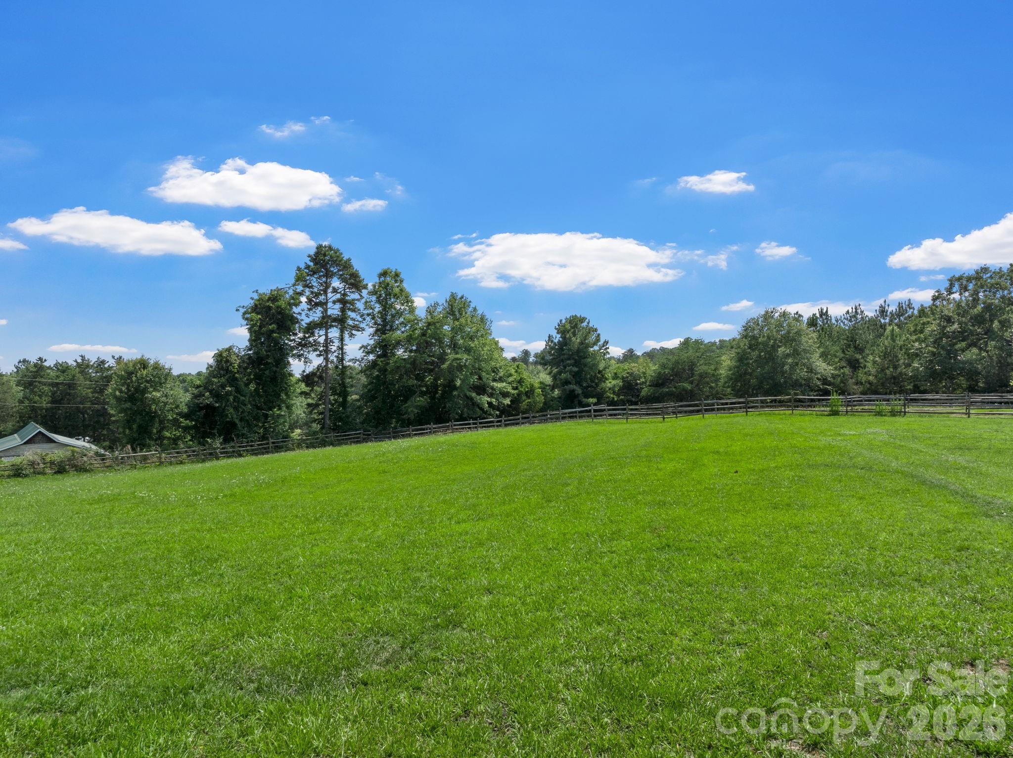 232 Blue Mountain Lane — Tryon
