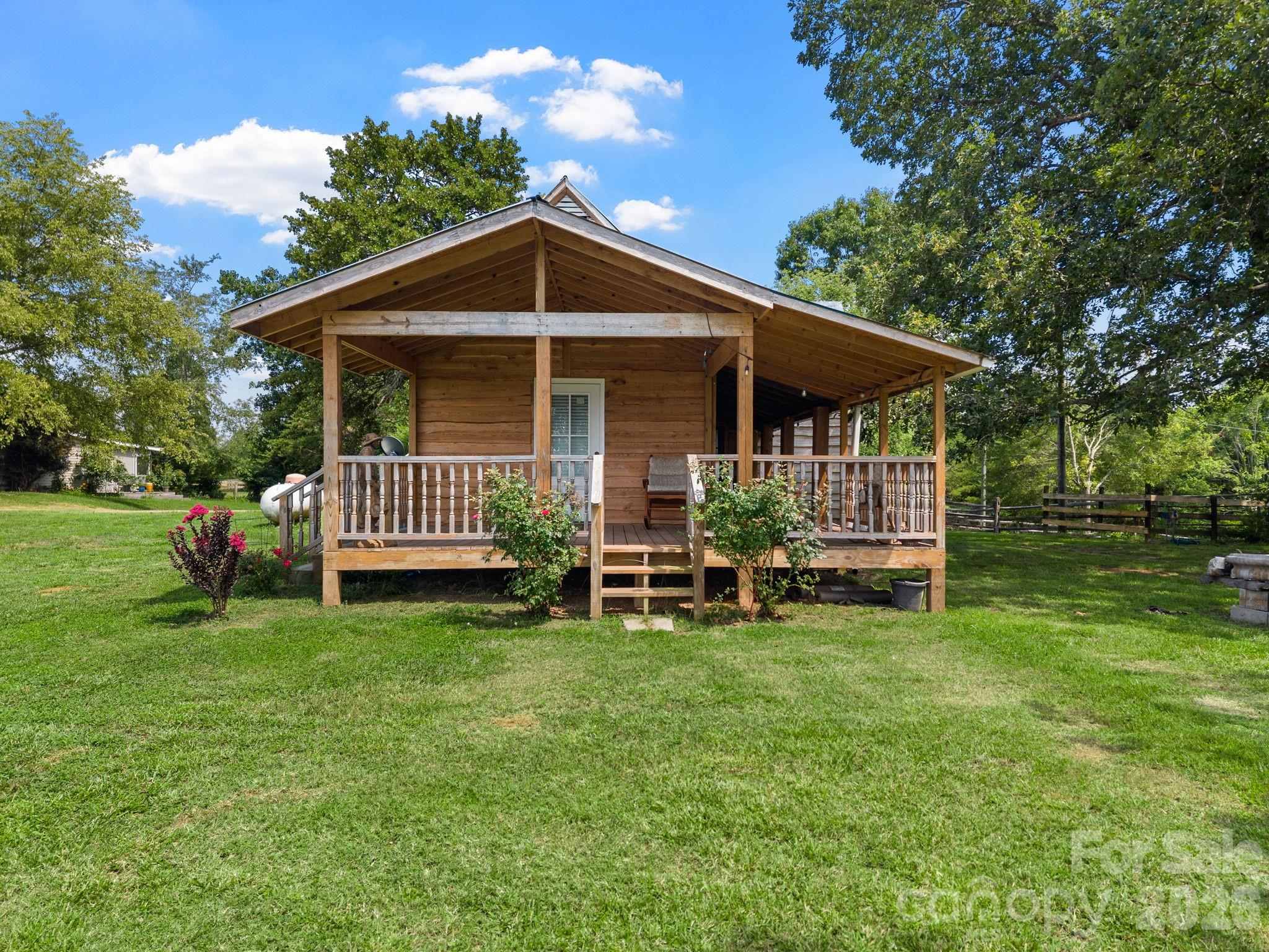 232 Blue Mountain Lane — Tryon