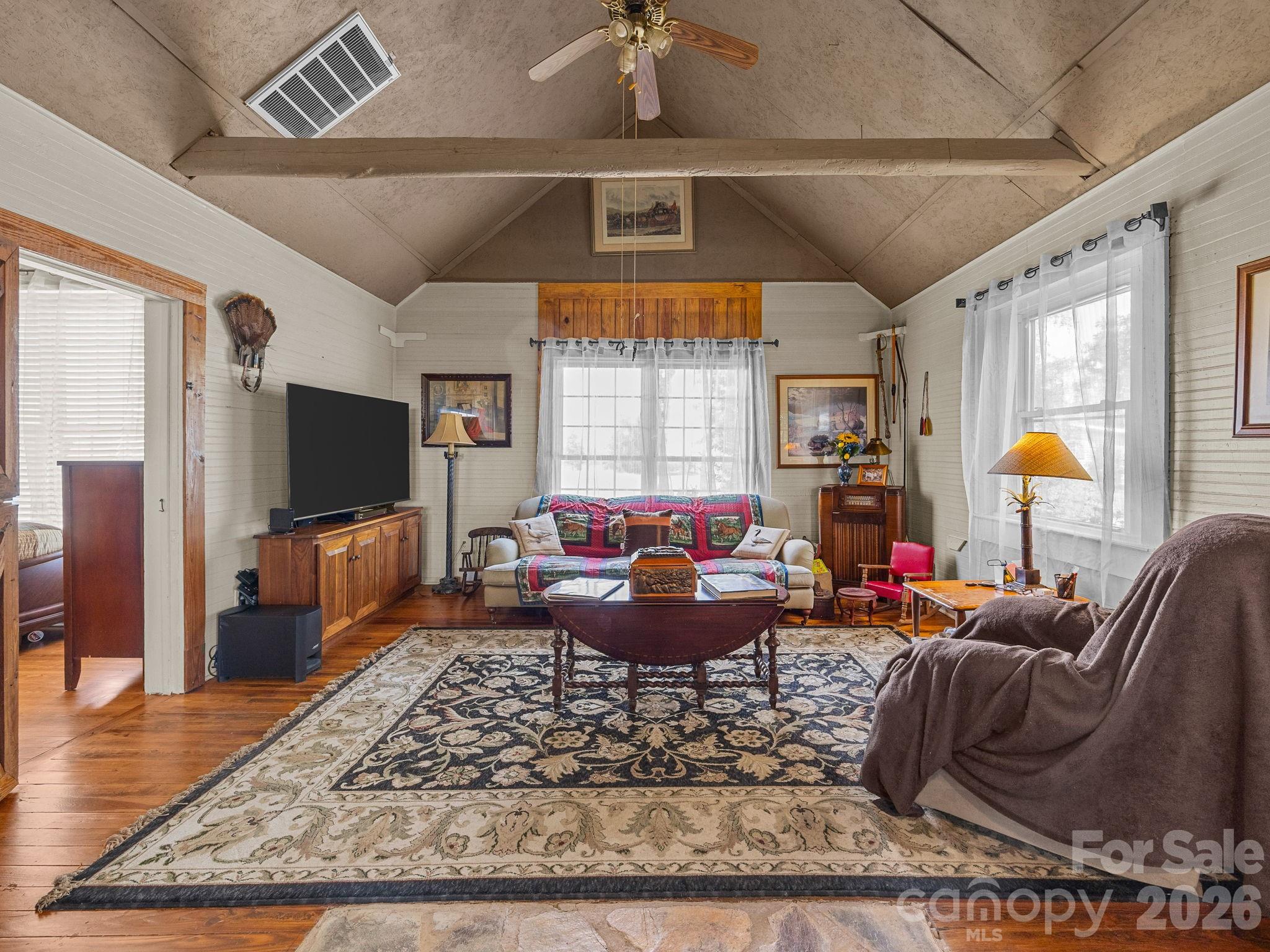 232 Blue Mountain Lane — Tryon