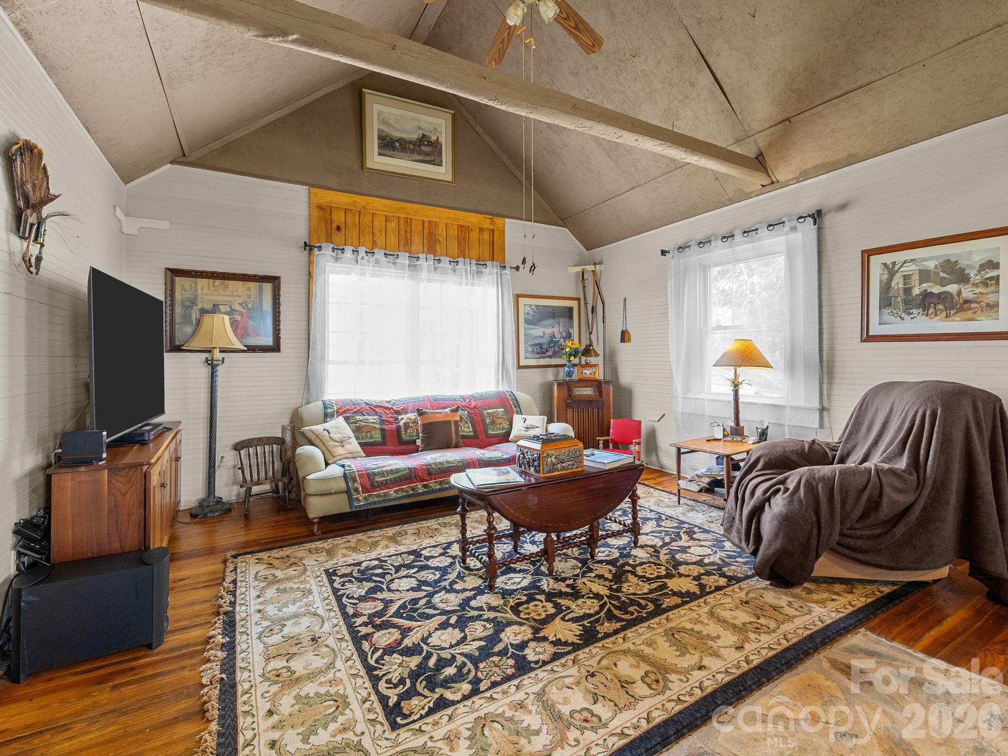 232 Blue Mountain Lane — Tryon