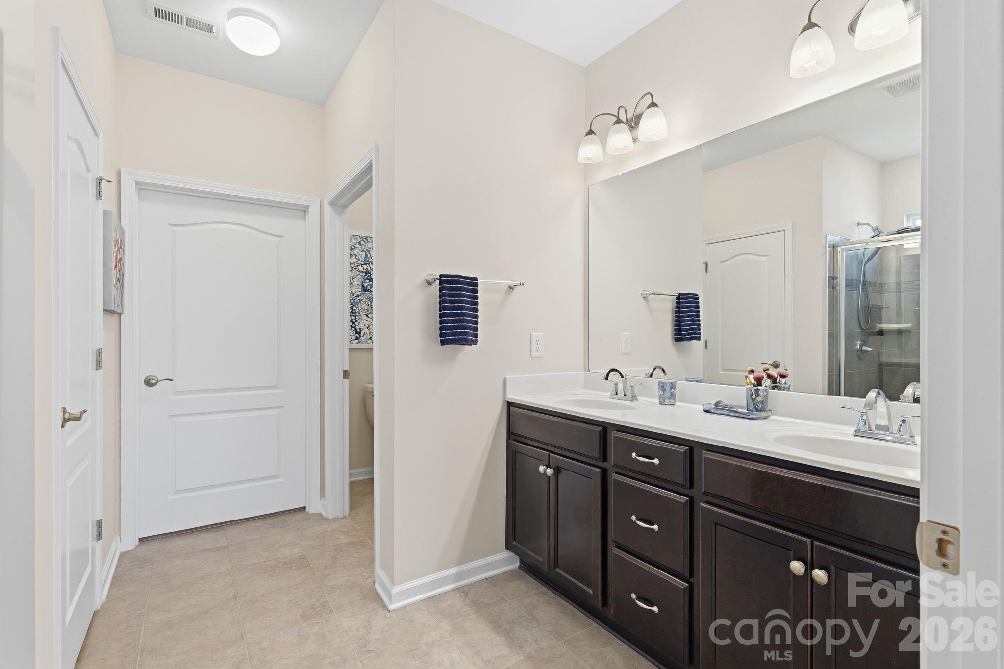 5005 Big Bend Drive — Lancaster