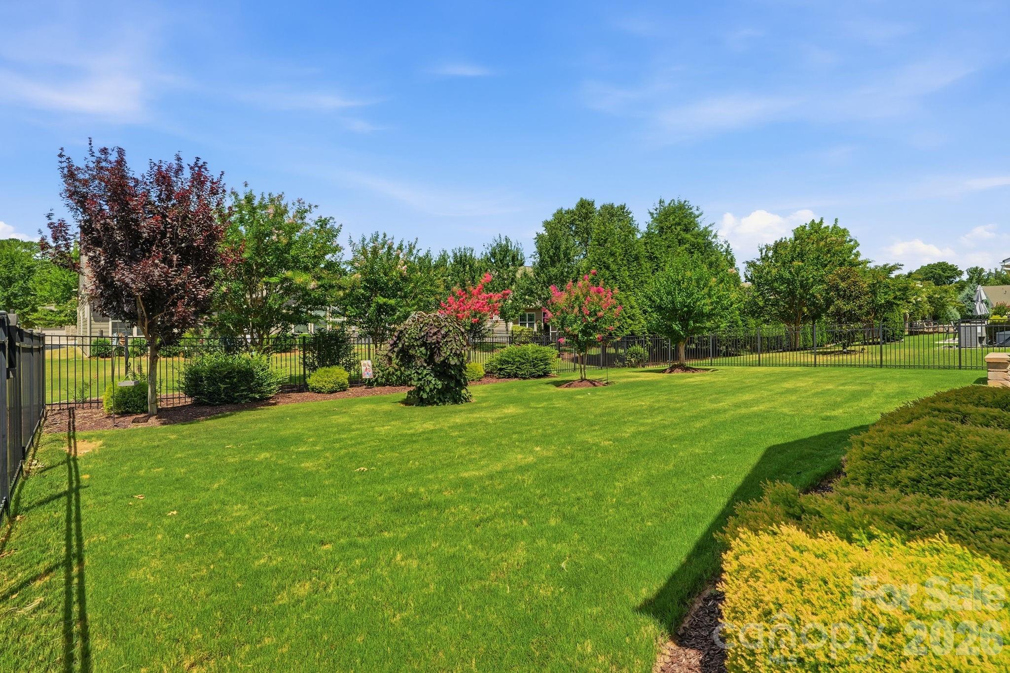 5005 Big Bend Drive — Lancaster