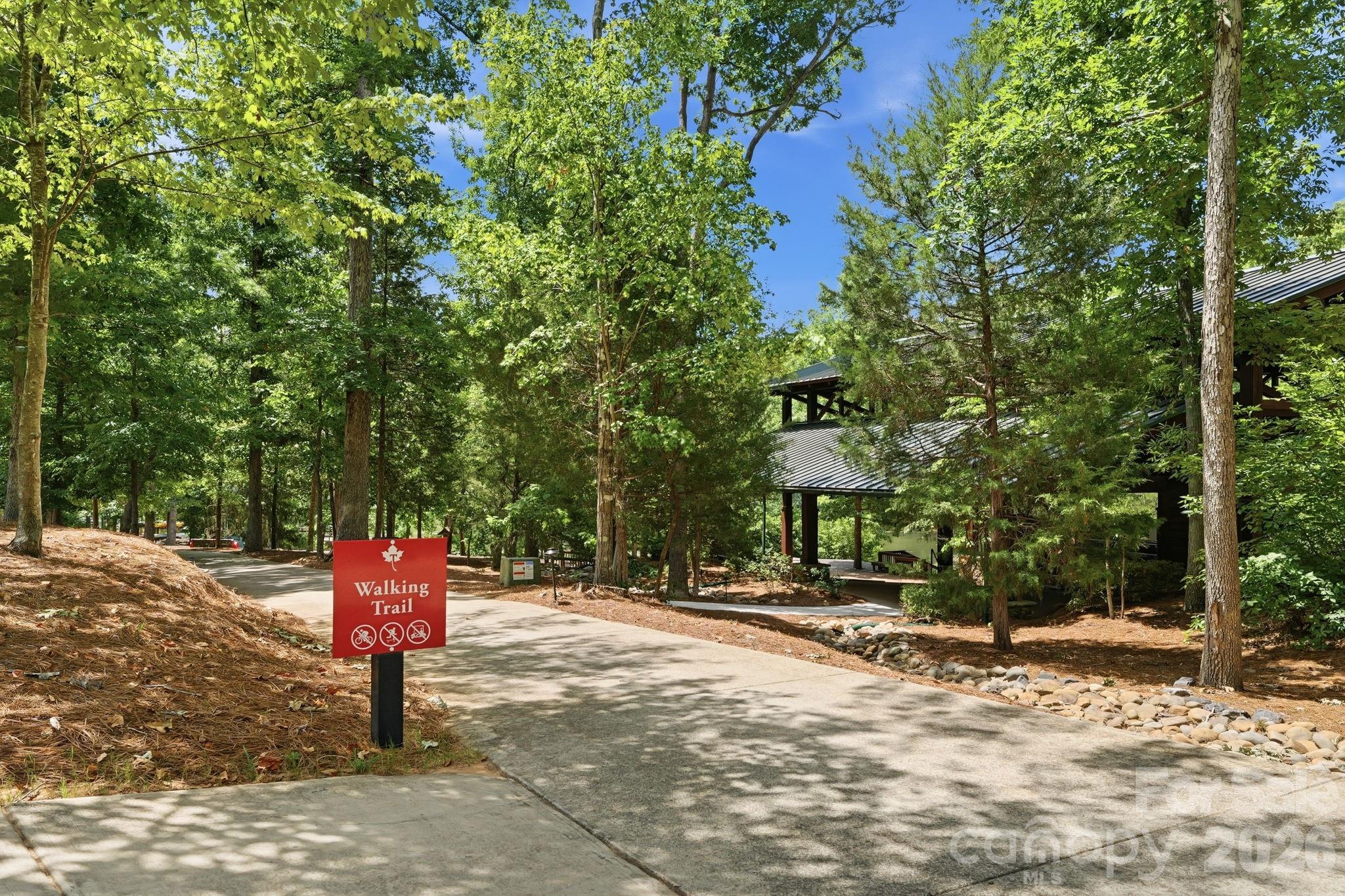 5005 Big Bend Drive — Lancaster