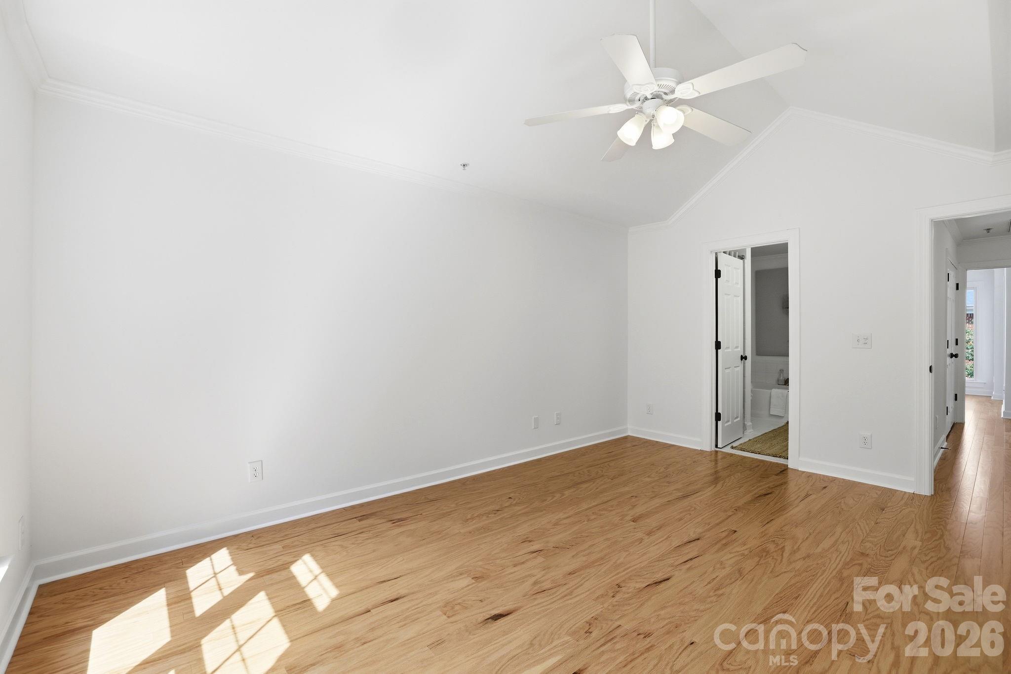 4703 S Hill View Drive — Charlotte