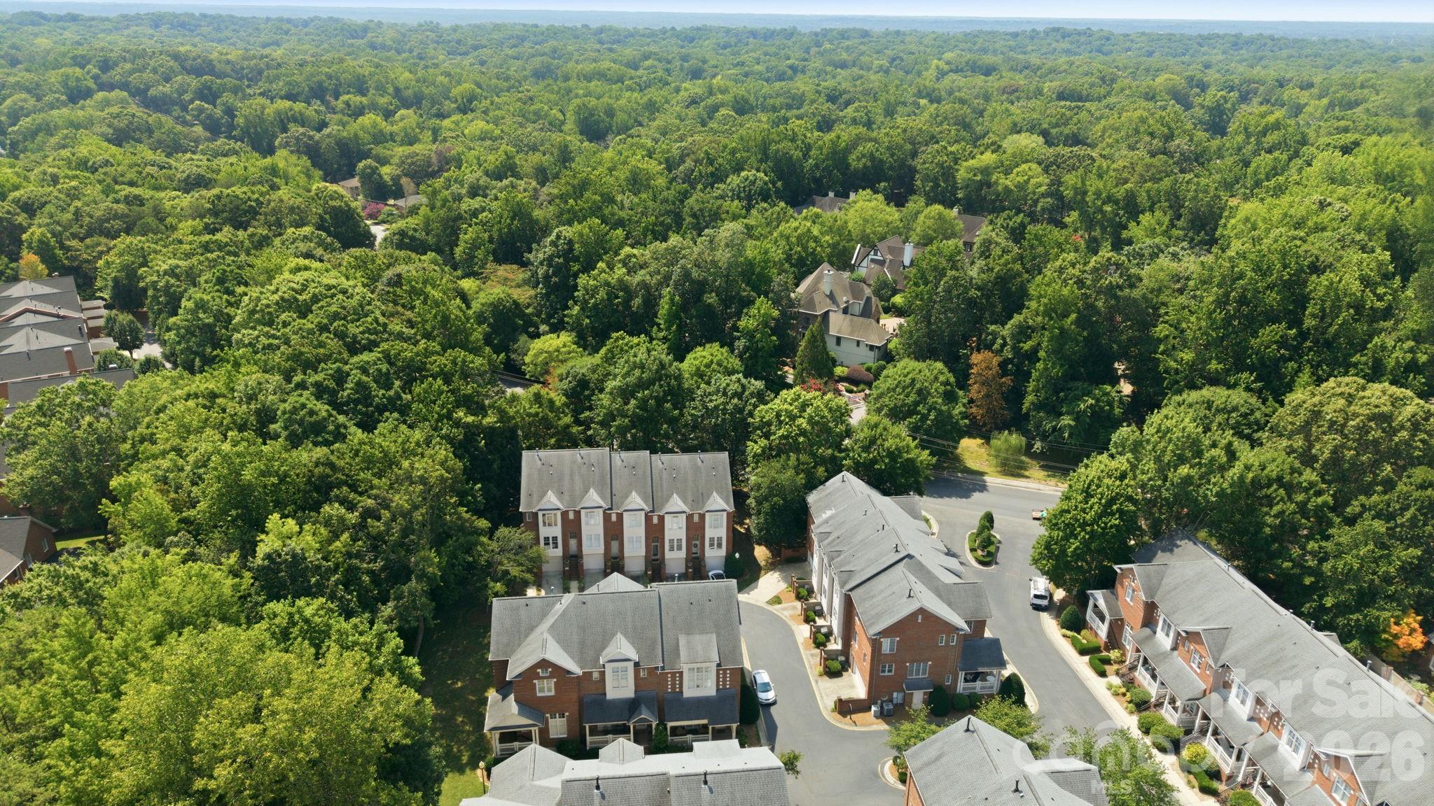 4703 S Hill View Drive — Charlotte