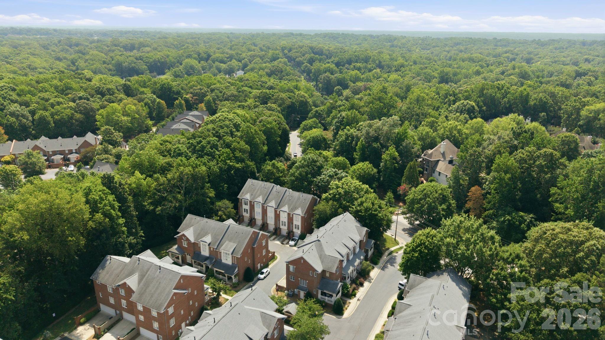 4703 S Hill View Drive — Charlotte