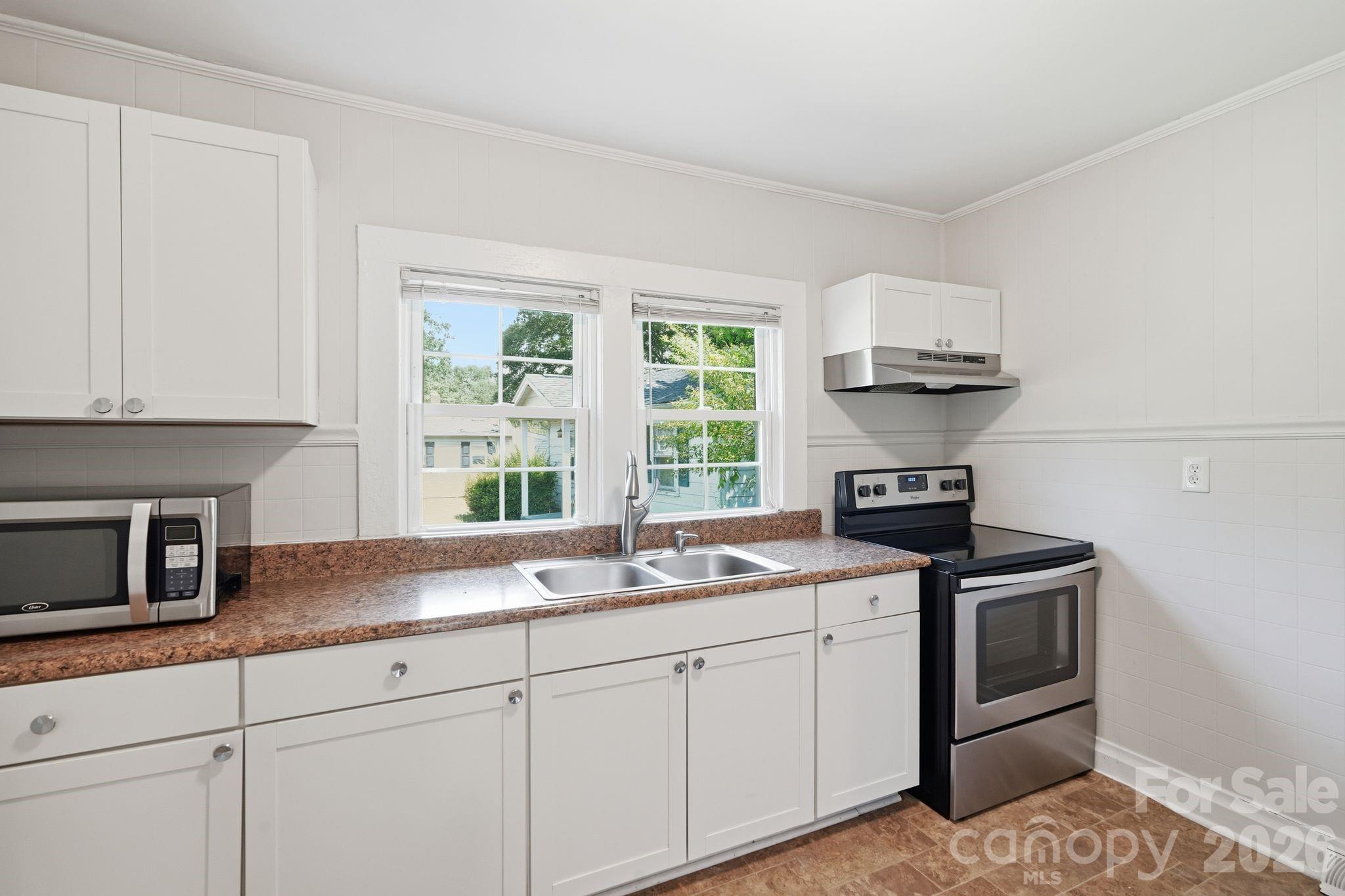 307 Clay Street — Belmont