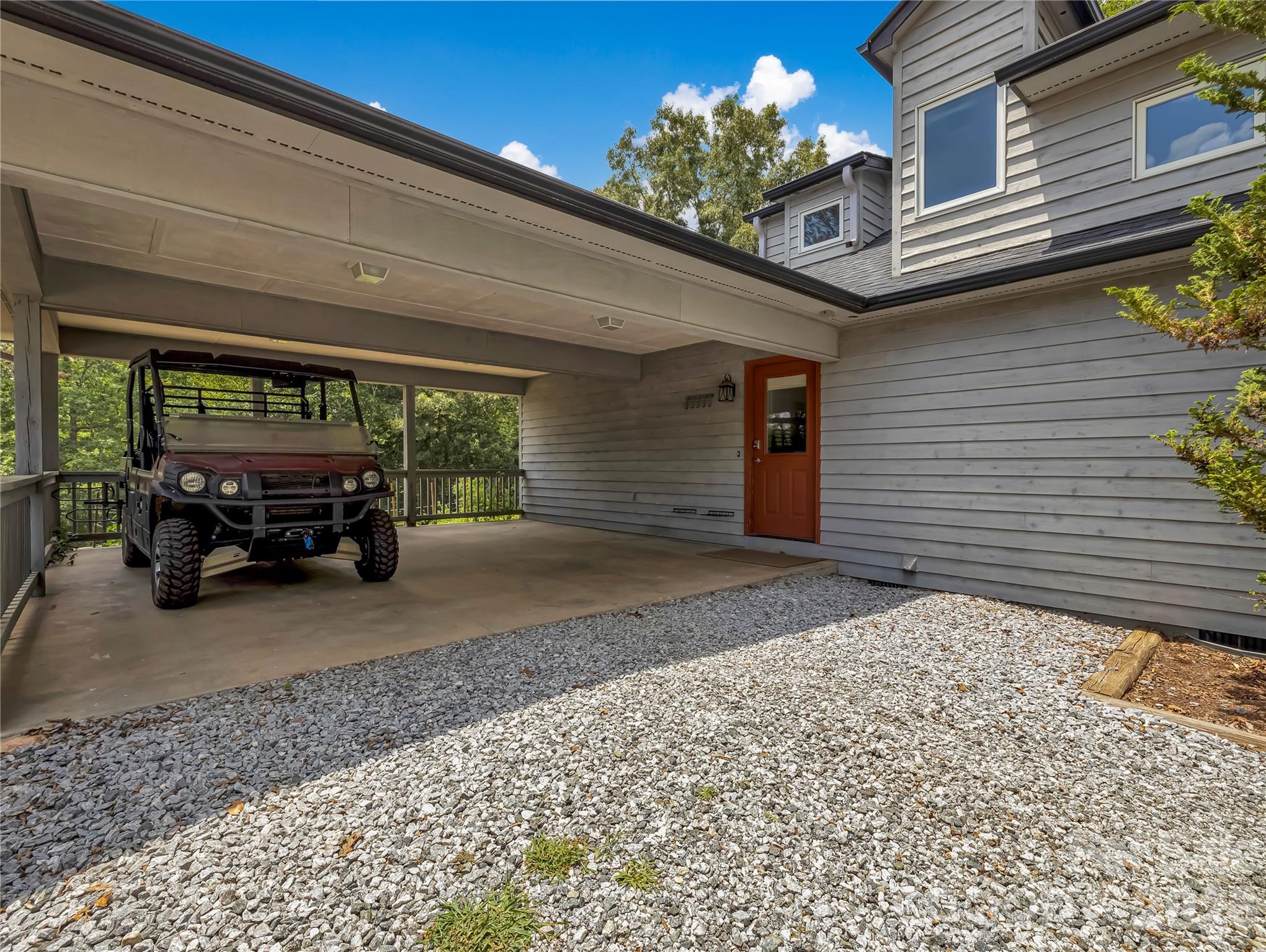 711 Meadow Crest Road — Tryon
