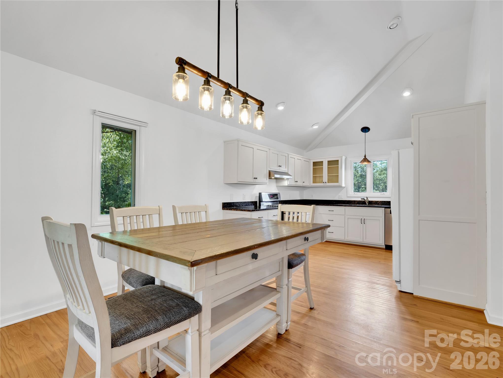711 Meadow Crest Road — Tryon