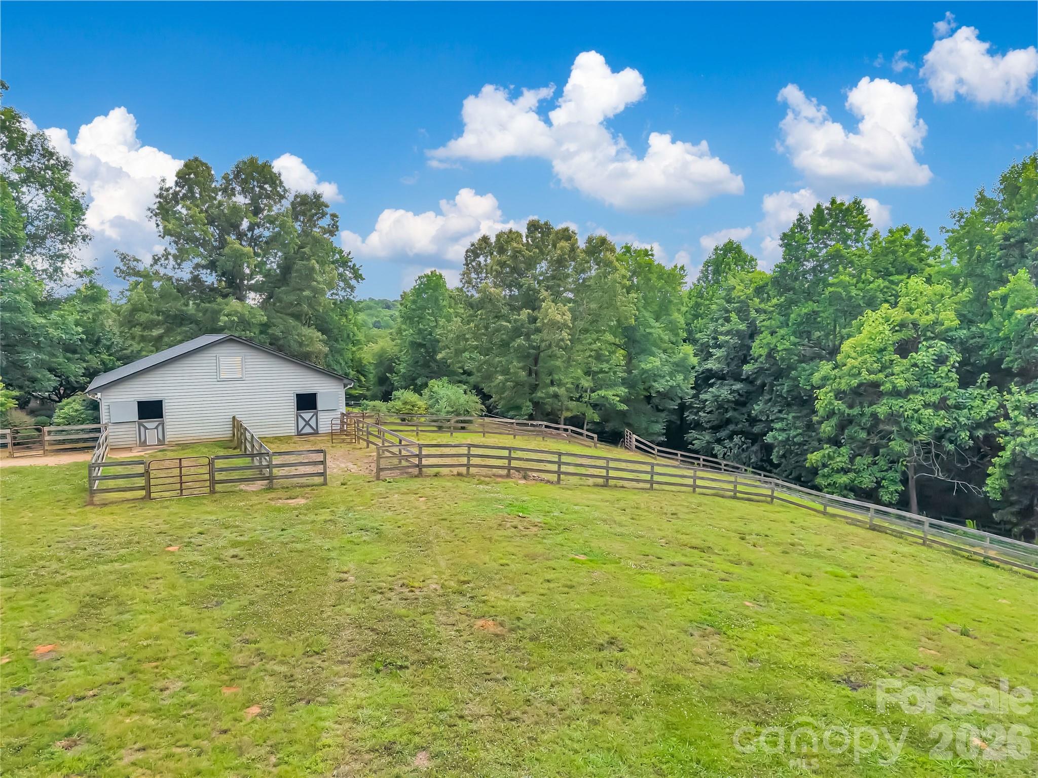 711 Meadow Crest Road — Tryon