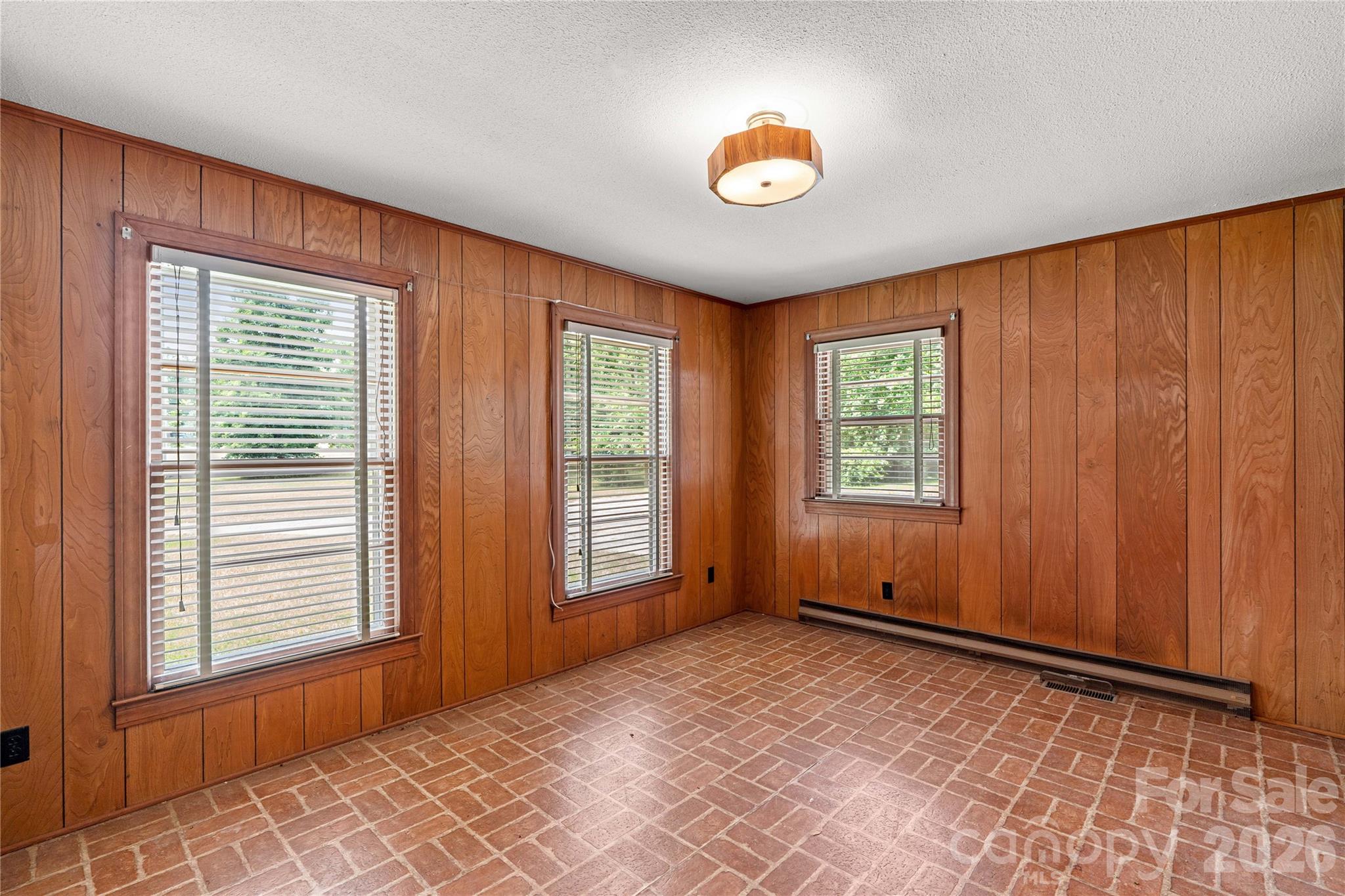 155 Duck Creek Road — Troutman
