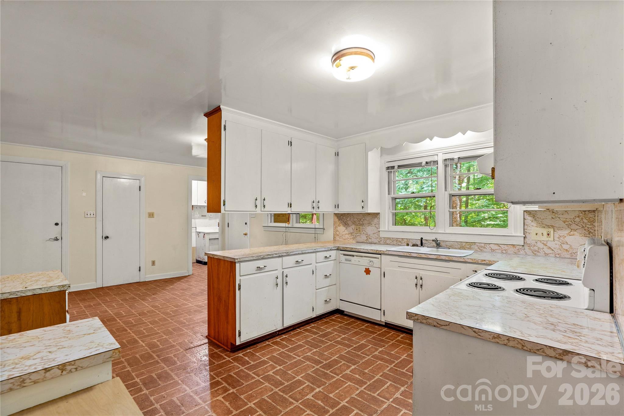 155 Duck Creek Road — Troutman