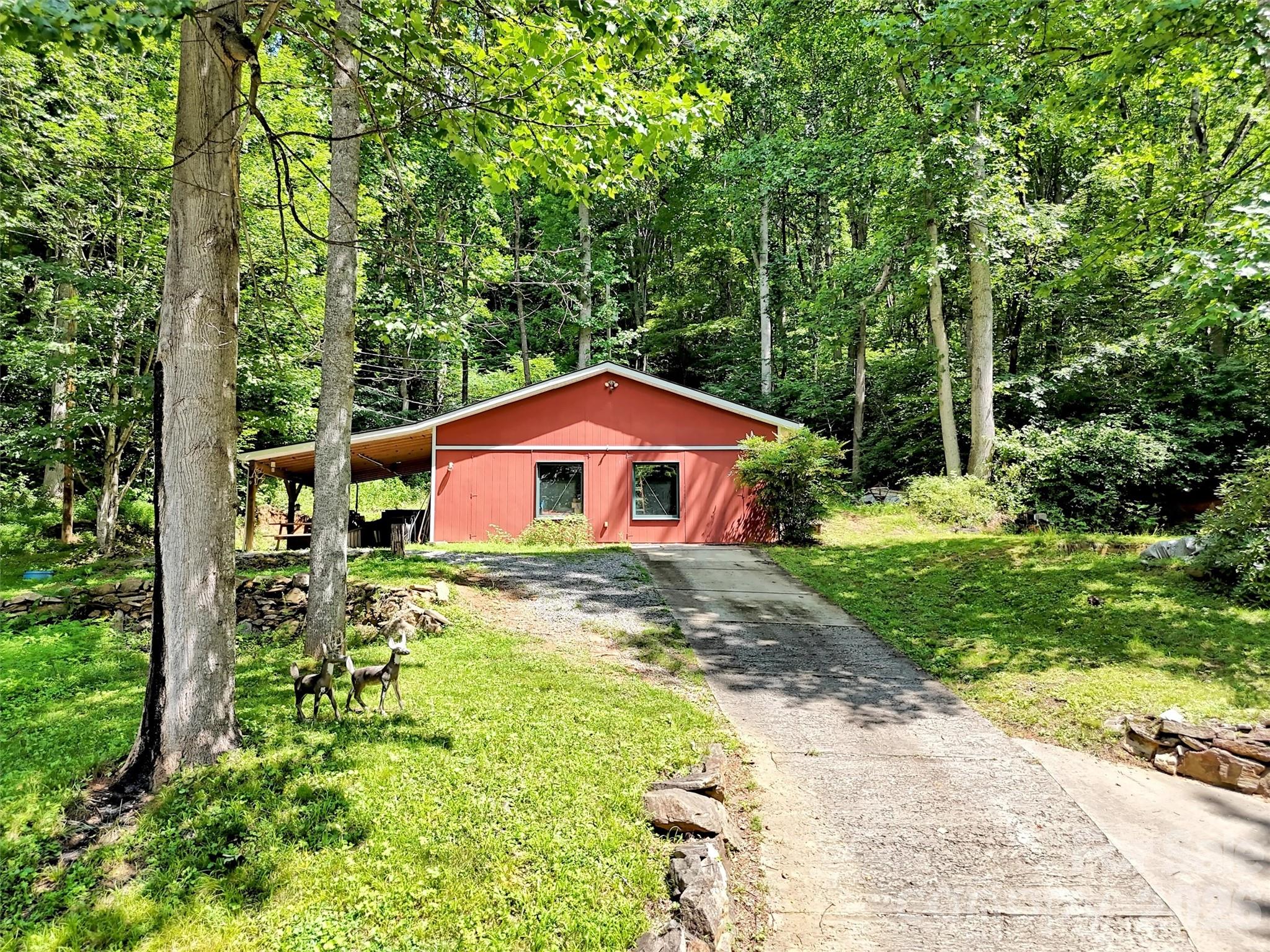 150 Sorghum Drive — Waynesville