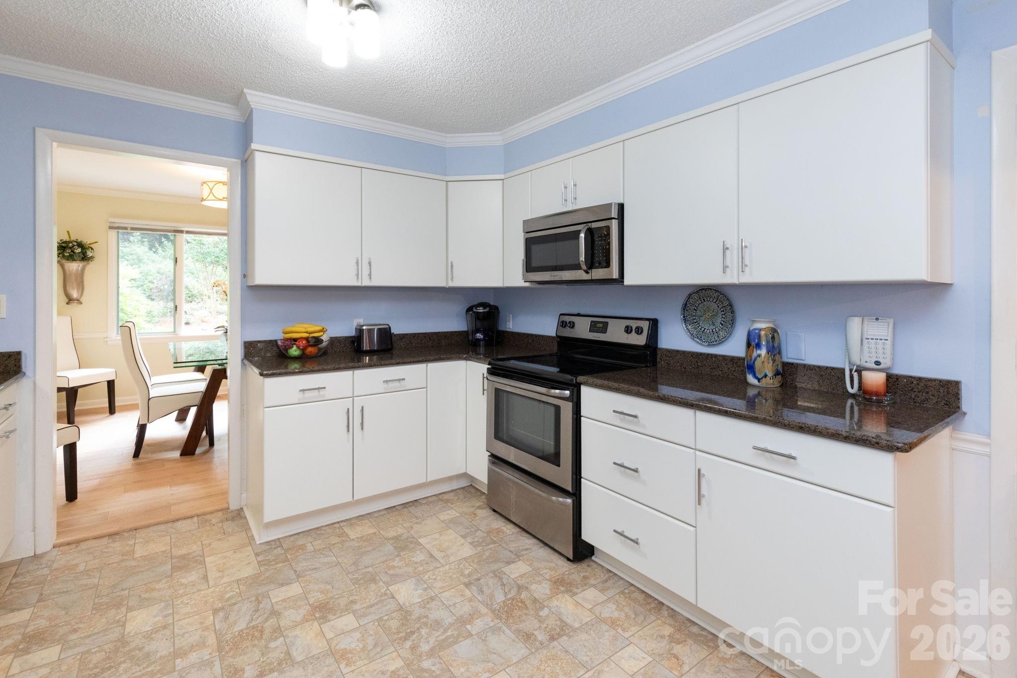 301 Crowfields Drive — Asheville